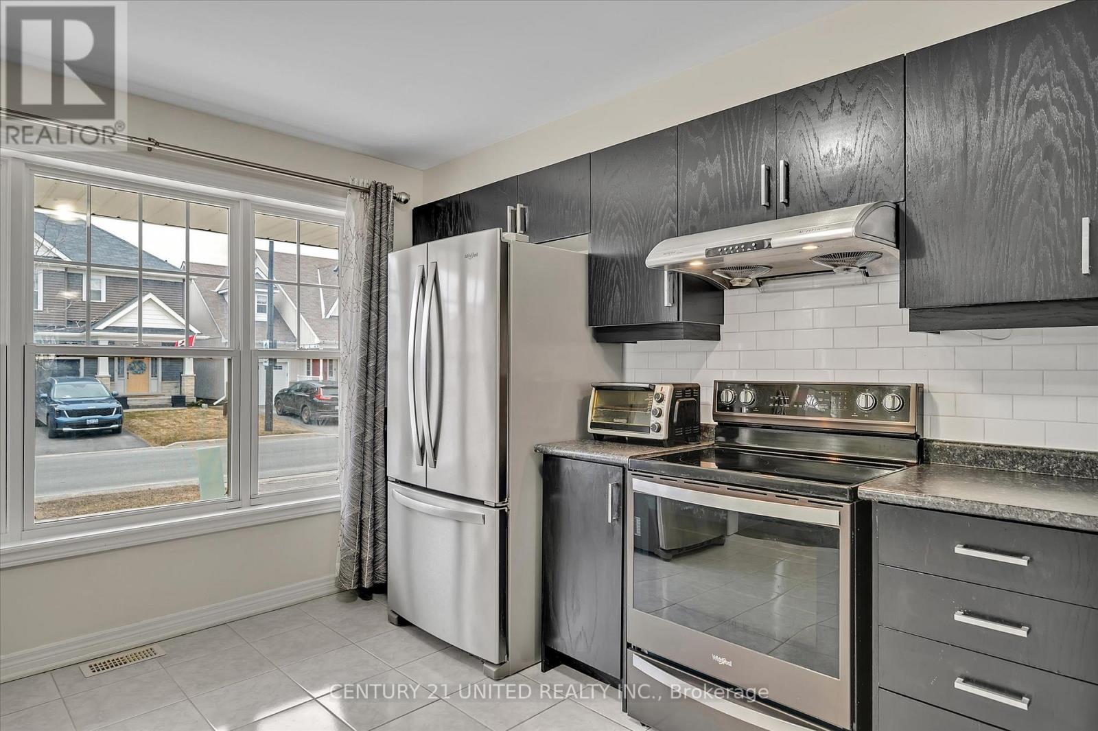 561 Grange Way, Peterborough North (North), Ontario  K9H 0G7 - Photo 10 - X12136595