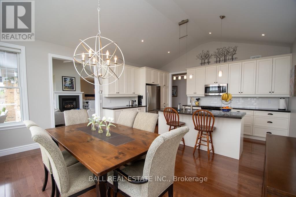164 Arnott Drive, Selwyn, Ontario  K0L 1T0 - Photo 11 - X12136674