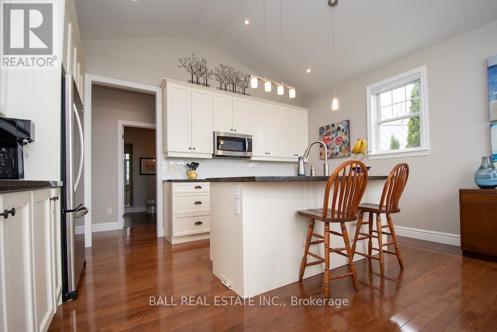 164 Arnott Drive, Selwyn, Ontario  K0L 1T0 - Photo 12 - X12136674