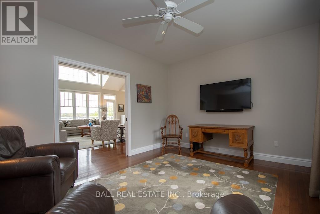 164 Arnott Drive, Selwyn, Ontario  K0L 1T0 - Photo 18 - X12136674