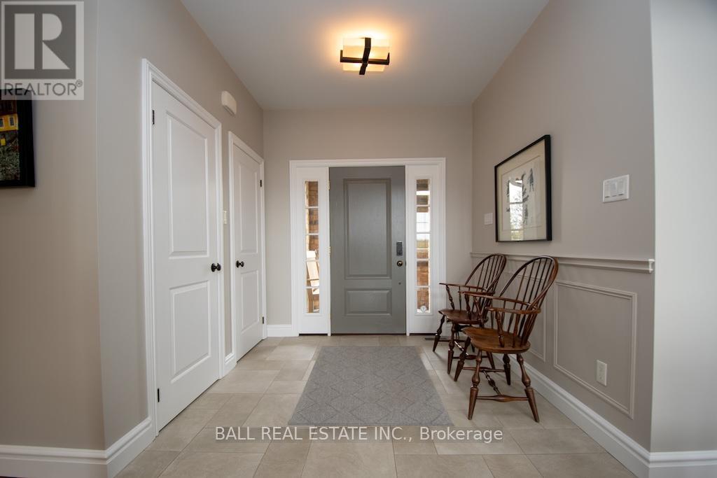 164 Arnott Drive, Selwyn, Ontario  K0L 1T0 - Photo 5 - X12136674