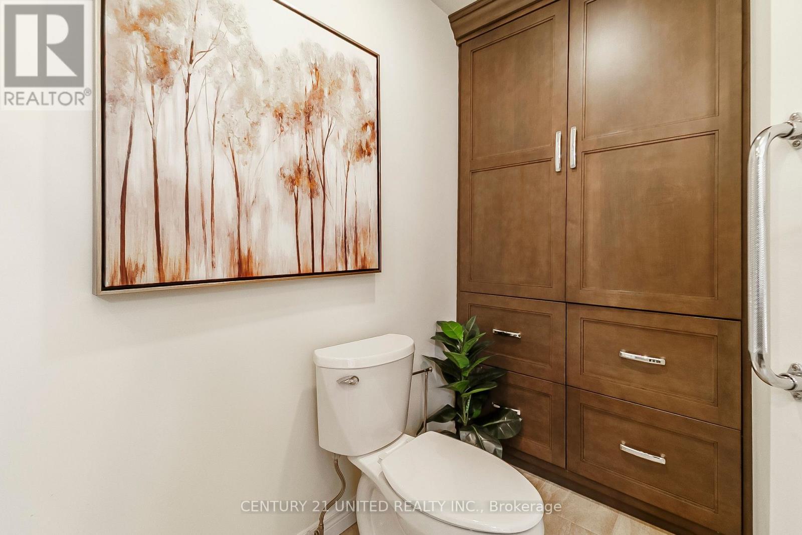 4 - 227 Carnegie Avenue, Peterborough North (University Heights), Ontario  K9L 0B3 - Photo 19 - X12136683