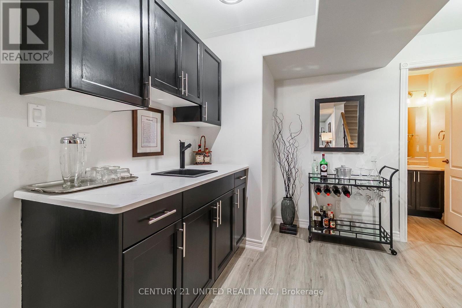 4 - 227 Carnegie Avenue, Peterborough North (University Heights), Ontario  K9L 0B3 - Photo 24 - X12136683