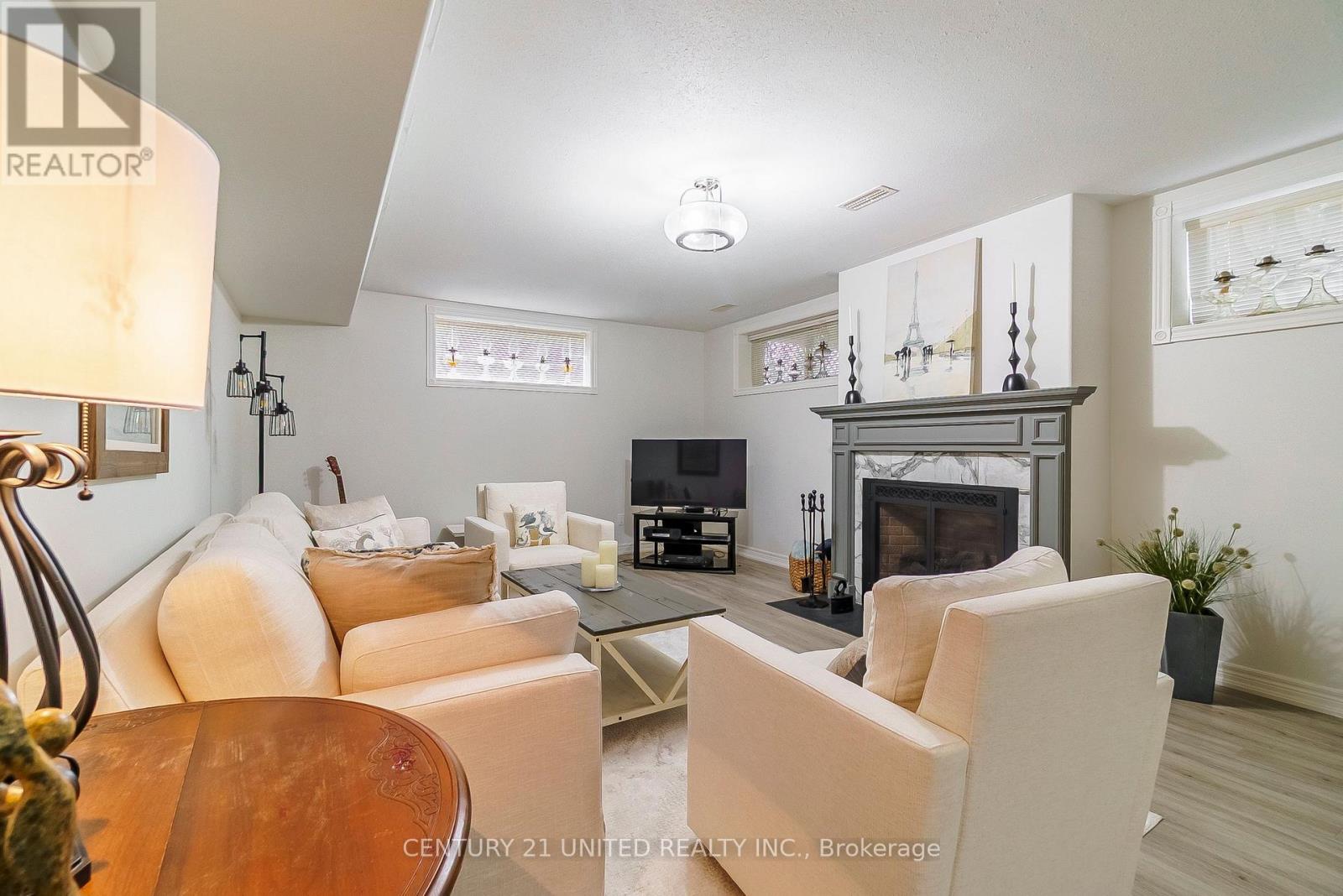 4 - 227 Carnegie Avenue, Peterborough North (University Heights), Ontario  K9L 0B3 - Photo 25 - X12136683