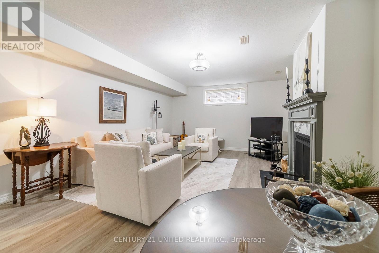 4 - 227 Carnegie Avenue, Peterborough North (University Heights), Ontario  K9L 0B3 - Photo 26 - X12136683