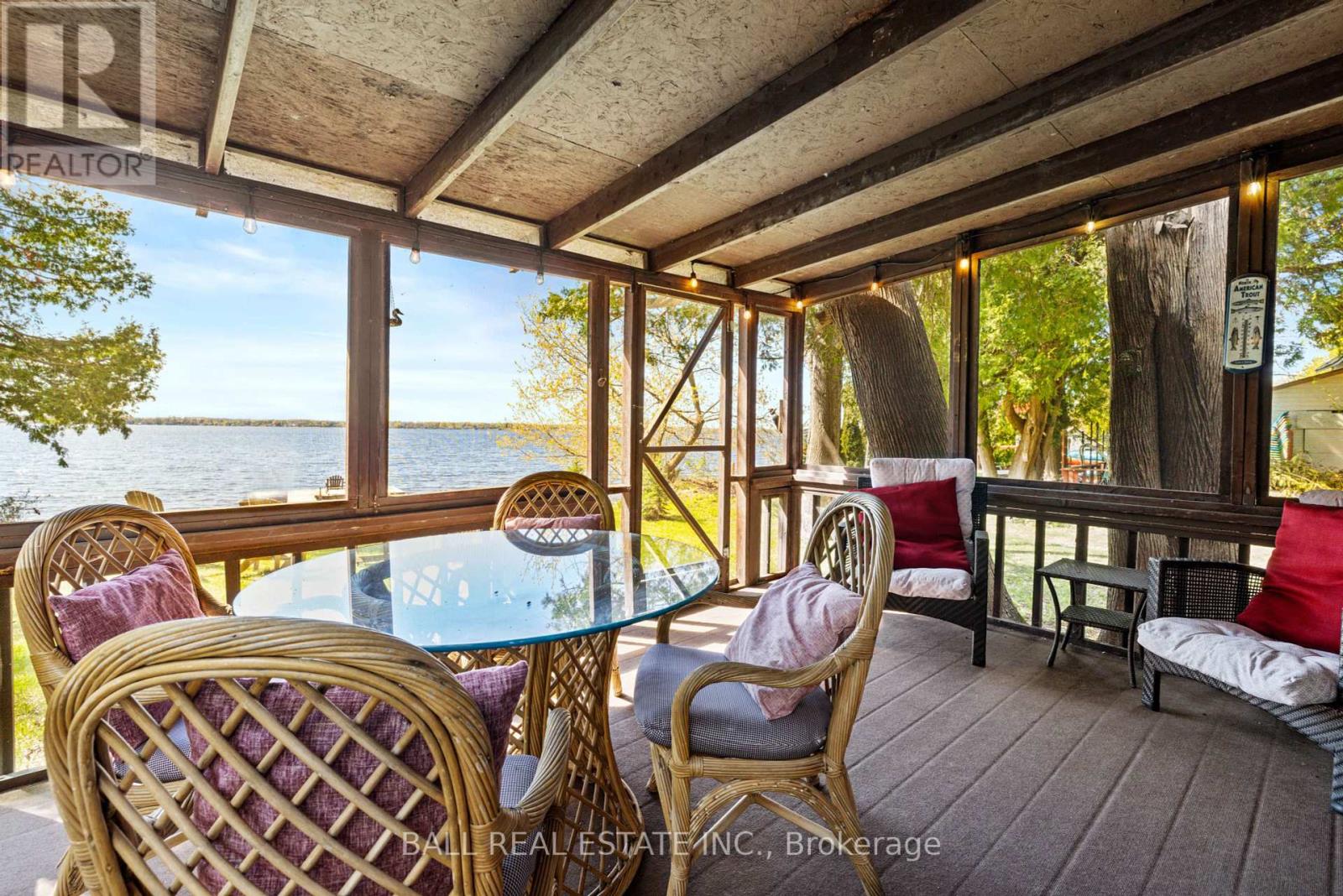 53 Rustic Bay Street, Kawartha Lakes (Lindsay), Ontario  K9V 4R6 - Photo 18 - X12136823