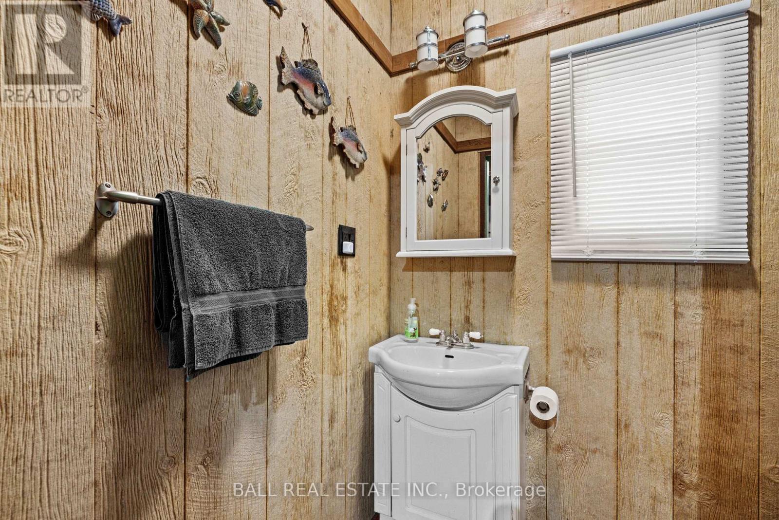 53 Rustic Bay Street, Kawartha Lakes (Lindsay), Ontario  K9V 4R6 - Photo 22 - X12136823