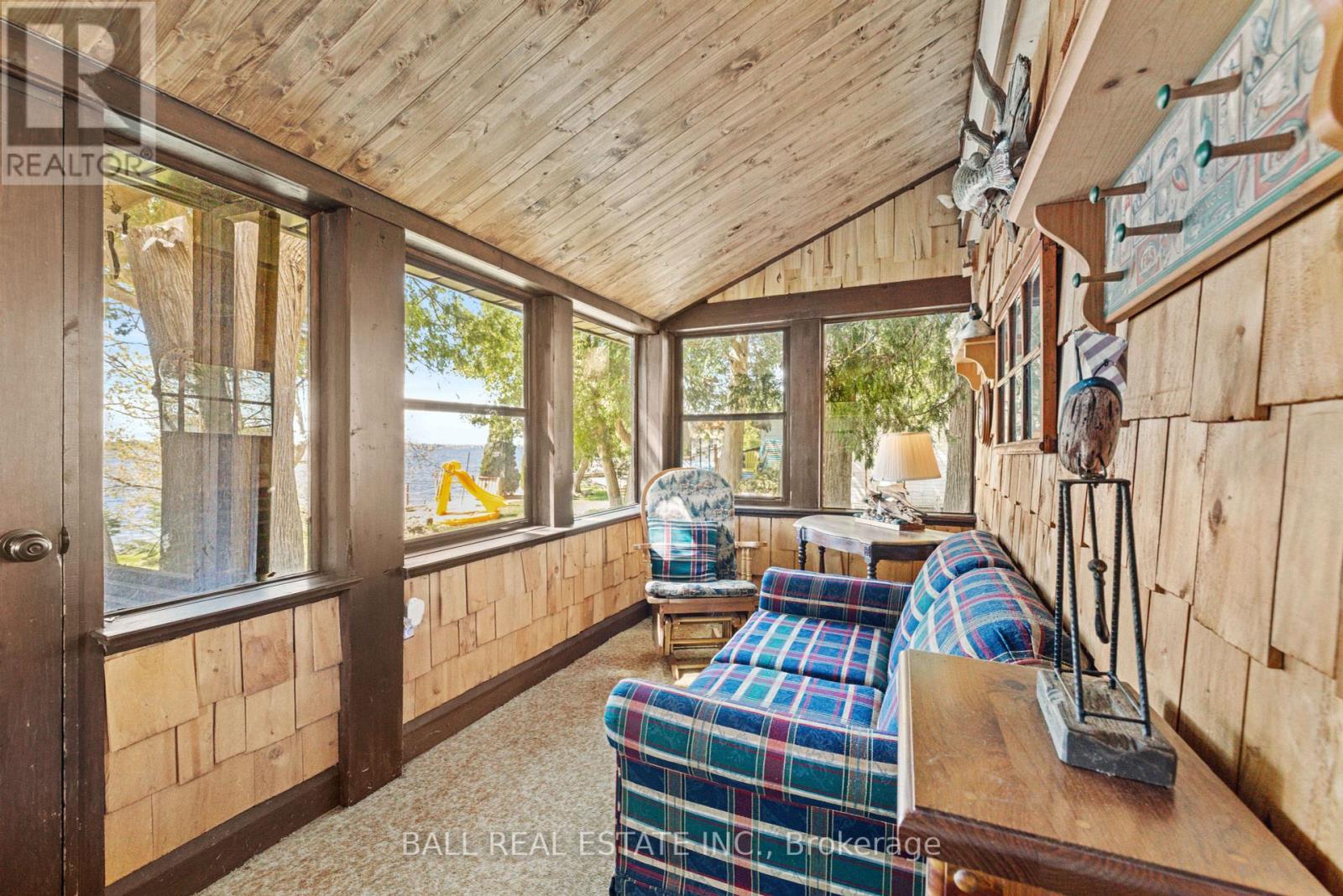 53 Rustic Bay Street, Kawartha Lakes (Lindsay), Ontario  K9V 4R6 - Photo 31 - X12136823
