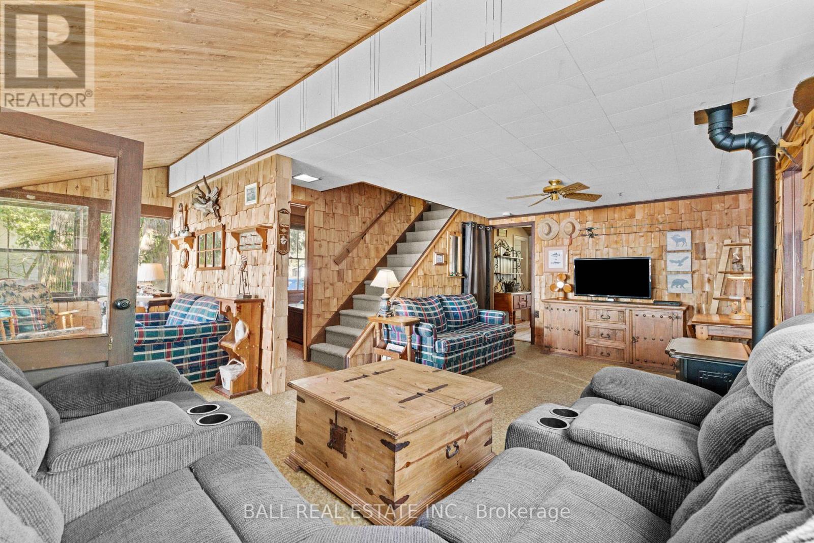 53 Rustic Bay Street, Kawartha Lakes (Lindsay), Ontario  K9V 4R6 - Photo 33 - X12136823