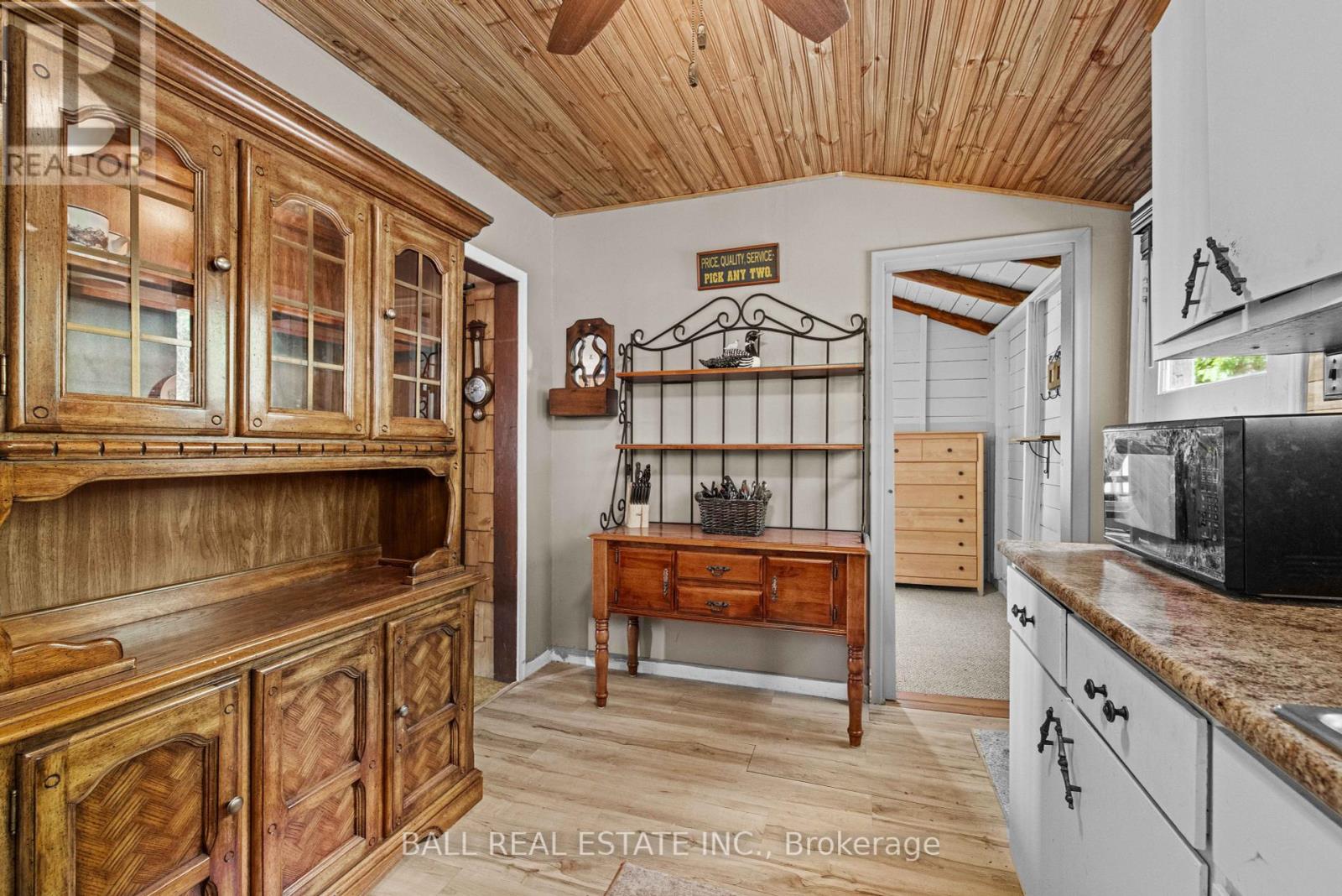 53 Rustic Bay Street, Kawartha Lakes (Lindsay), Ontario  K9V 4R6 - Photo 36 - X12136823