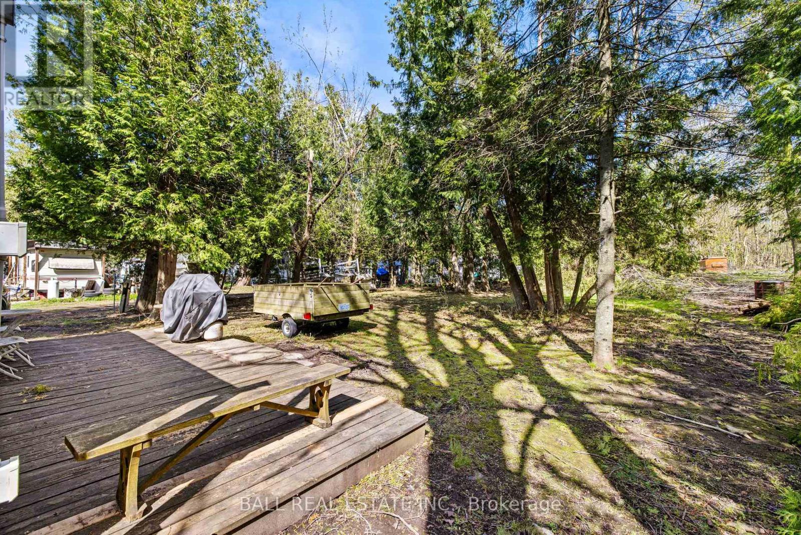 53 Rustic Bay Street, Kawartha Lakes (Lindsay), Ontario  K9V 4R6 - Photo 5 - X12136823