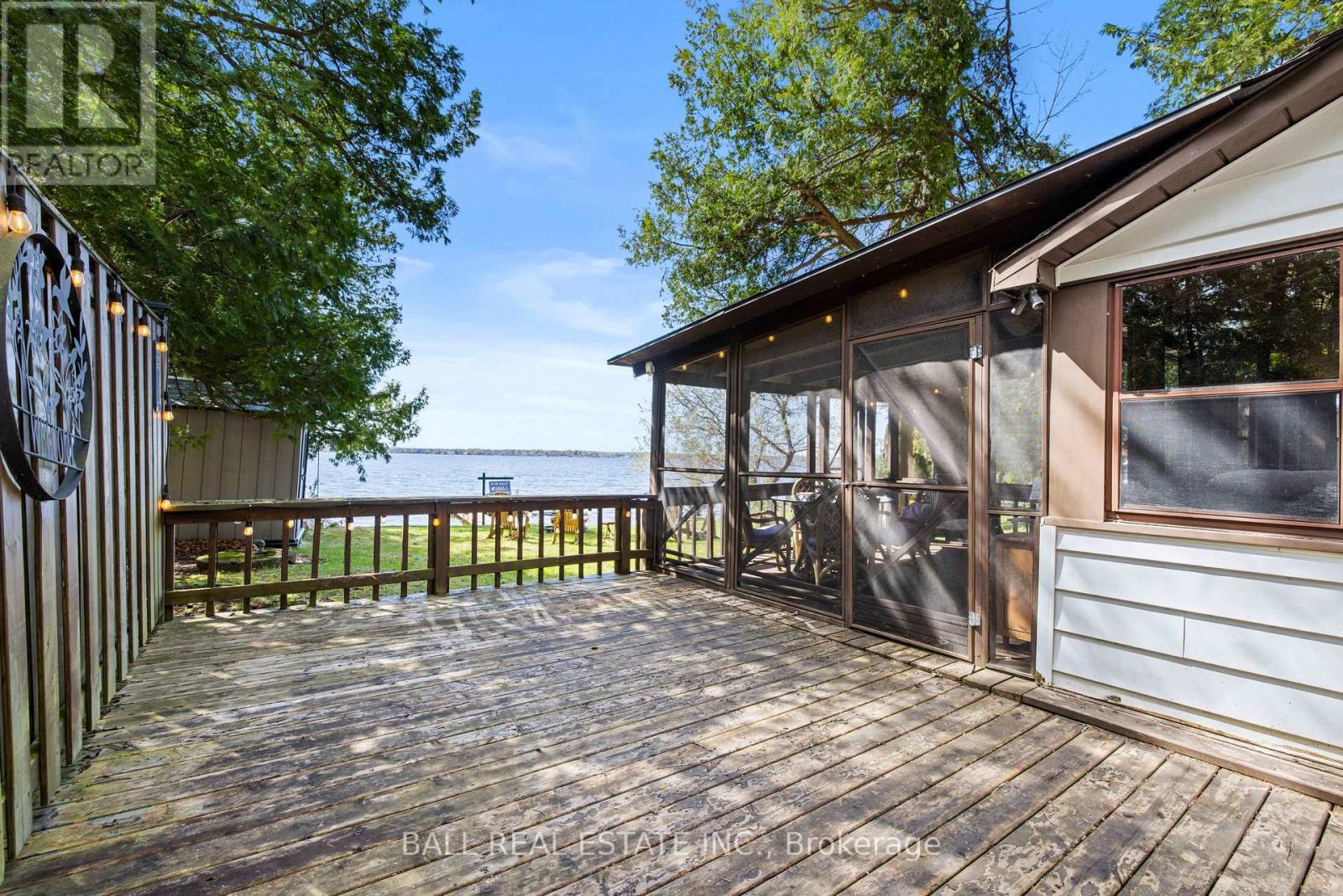 53 Rustic Bay Street, Kawartha Lakes (Lindsay), Ontario  K9V 4R6 - Photo 6 - X12136823