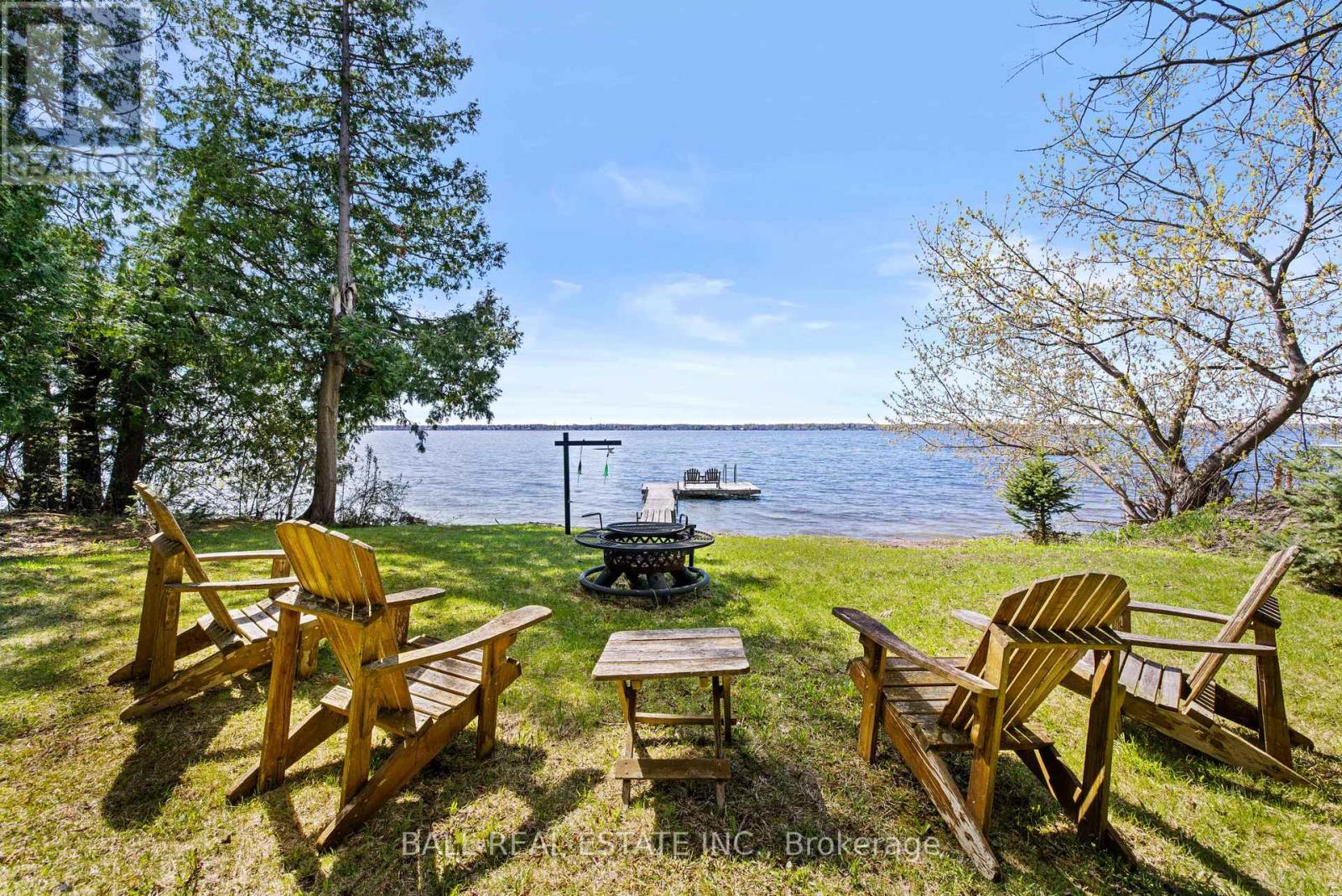 53 Rustic Bay Street, Kawartha Lakes (Lindsay), Ontario  K9V 4R6 - Photo 9 - X12136823