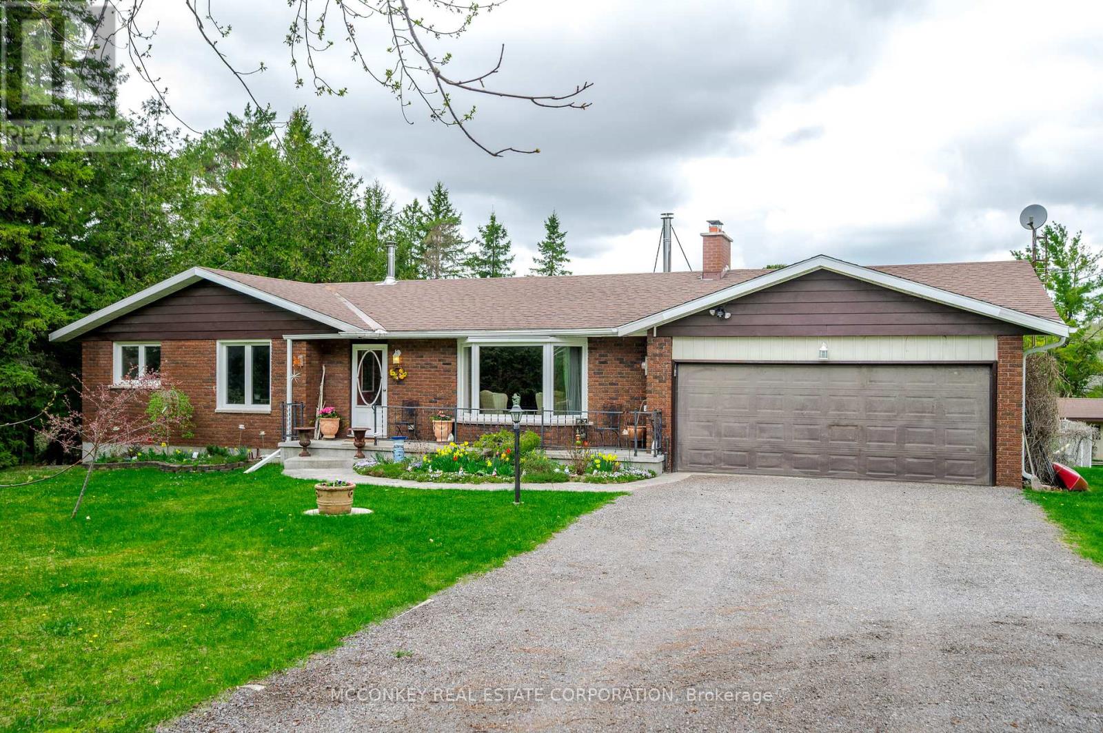 2170 County Rd 2, Otonabee-South Monaghan, Ontario  K9J 6X7 - Photo 1 - X12136826
