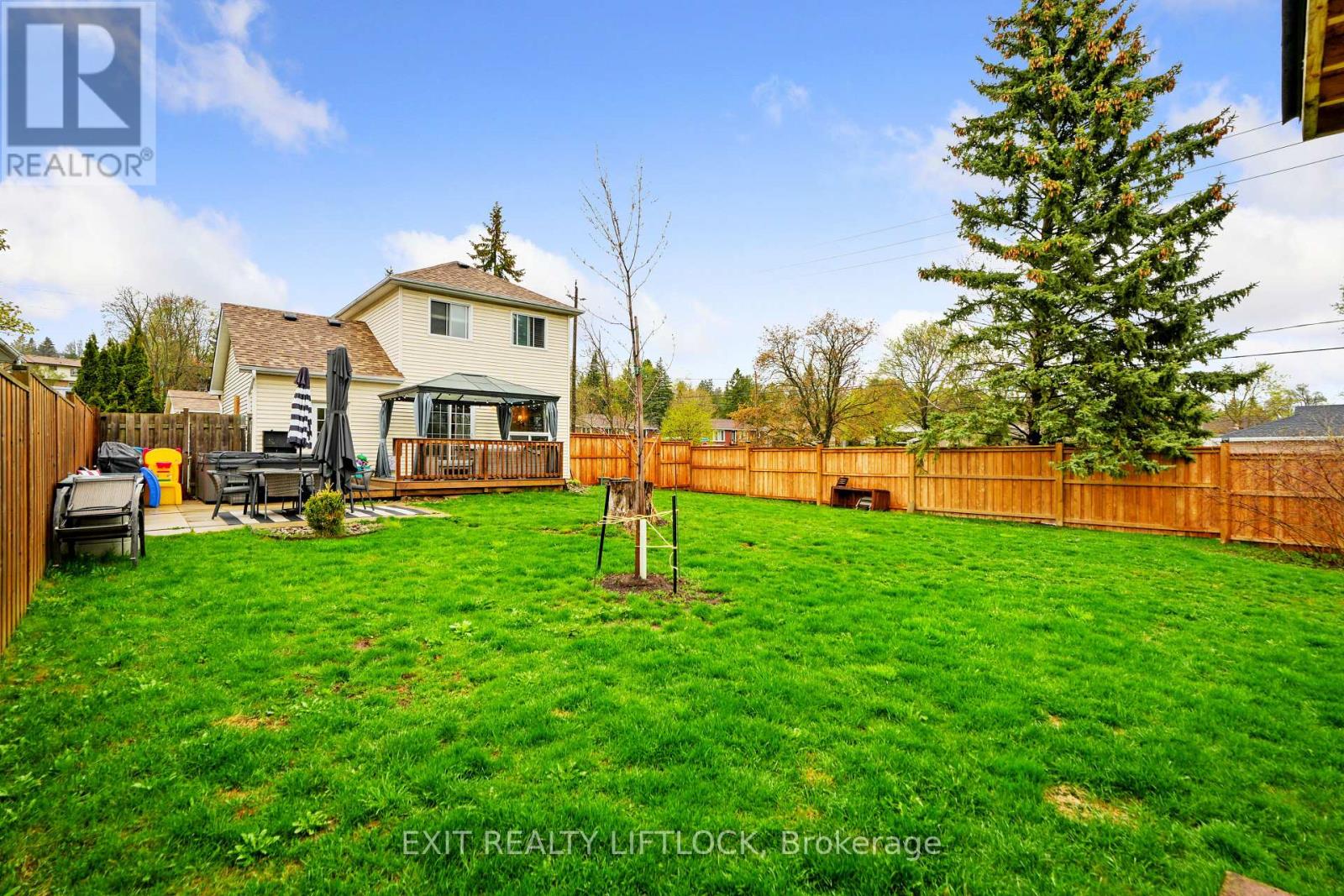 36 Kawartha Heights Boulevard, Peterborough West (Central), Ontario  K9J 8B3 - Photo 15 - X12136865