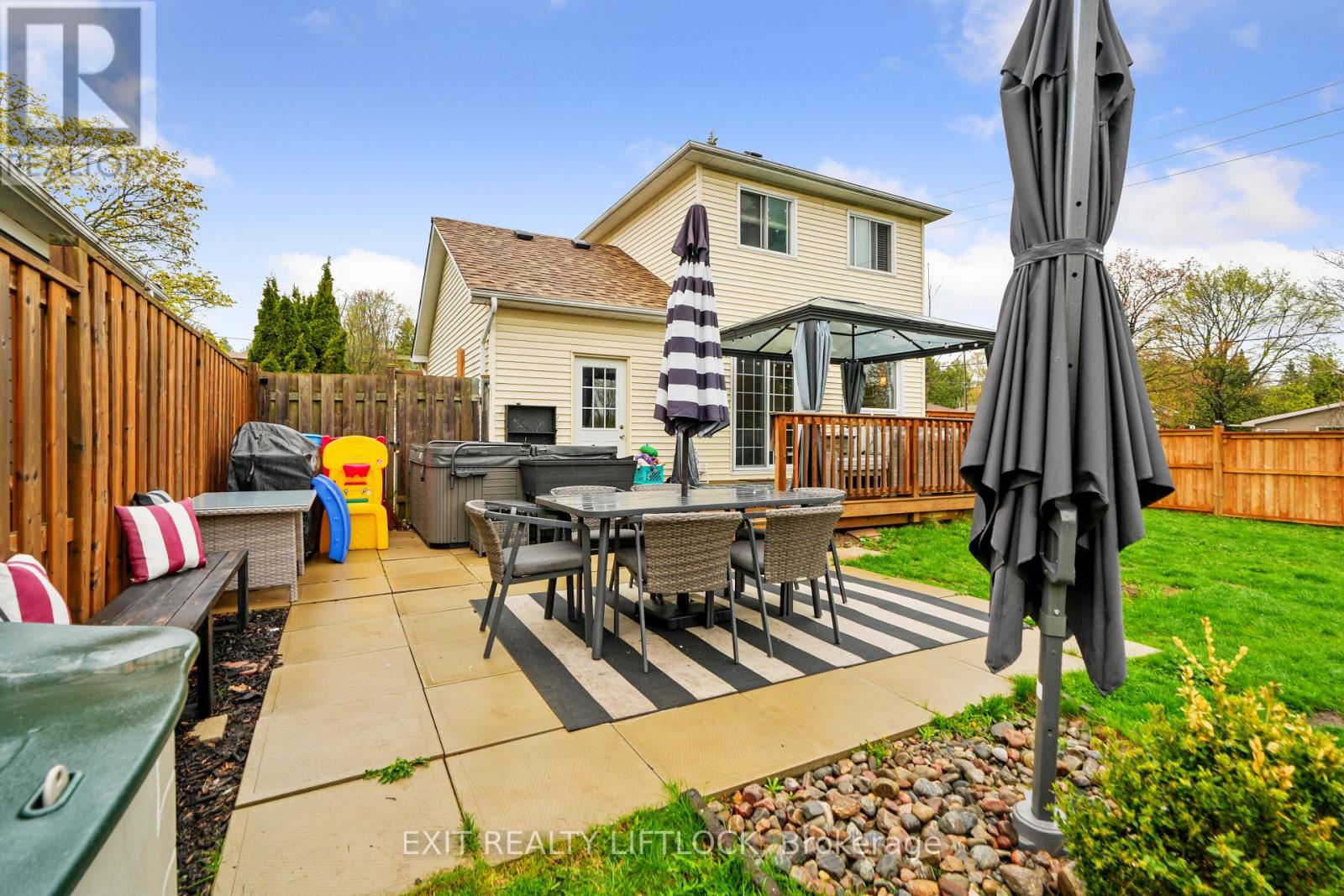 36 Kawartha Heights Boulevard, Peterborough West (Central), Ontario  K9J 8B3 - Photo 16 - X12136865