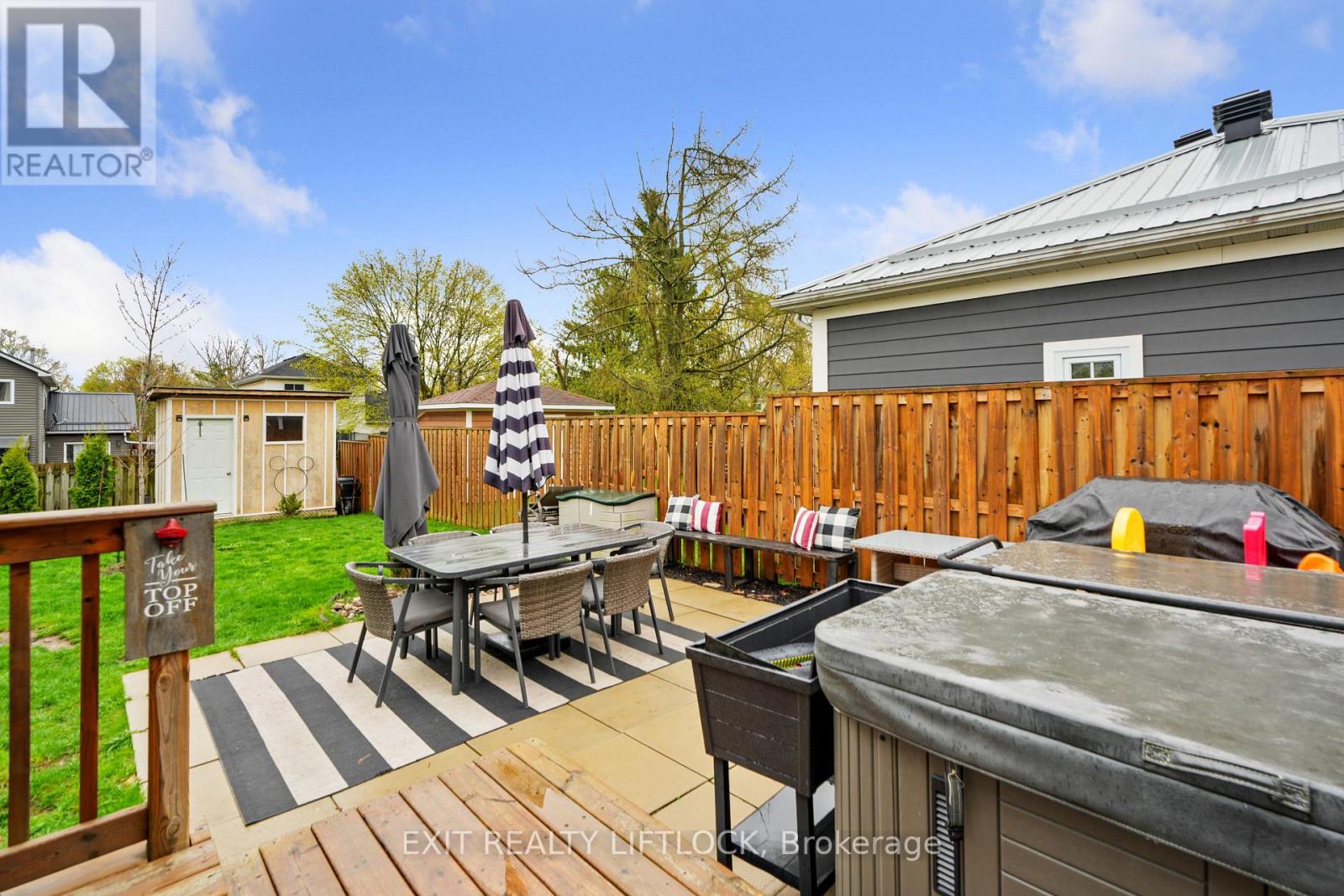 36 Kawartha Heights Boulevard, Peterborough West (Central), Ontario  K9J 8B3 - Photo 22 - X12136865