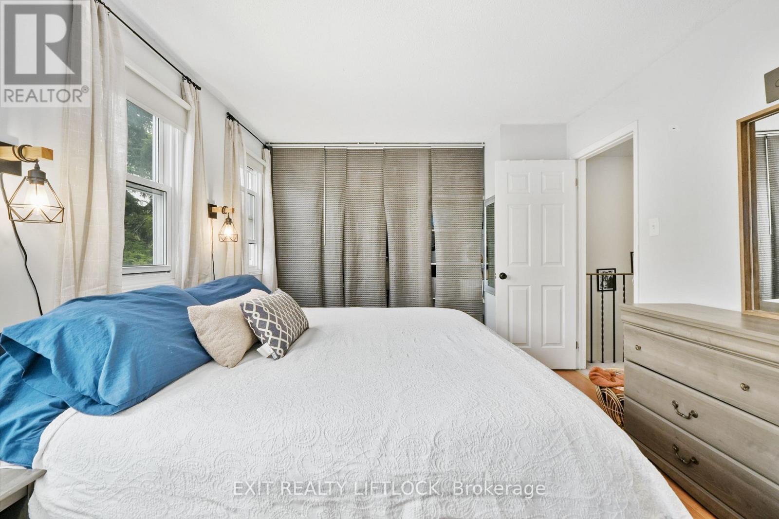 36 Kawartha Heights Boulevard, Peterborough West (Central), Ontario  K9J 8B3 - Photo 39 - X12136865