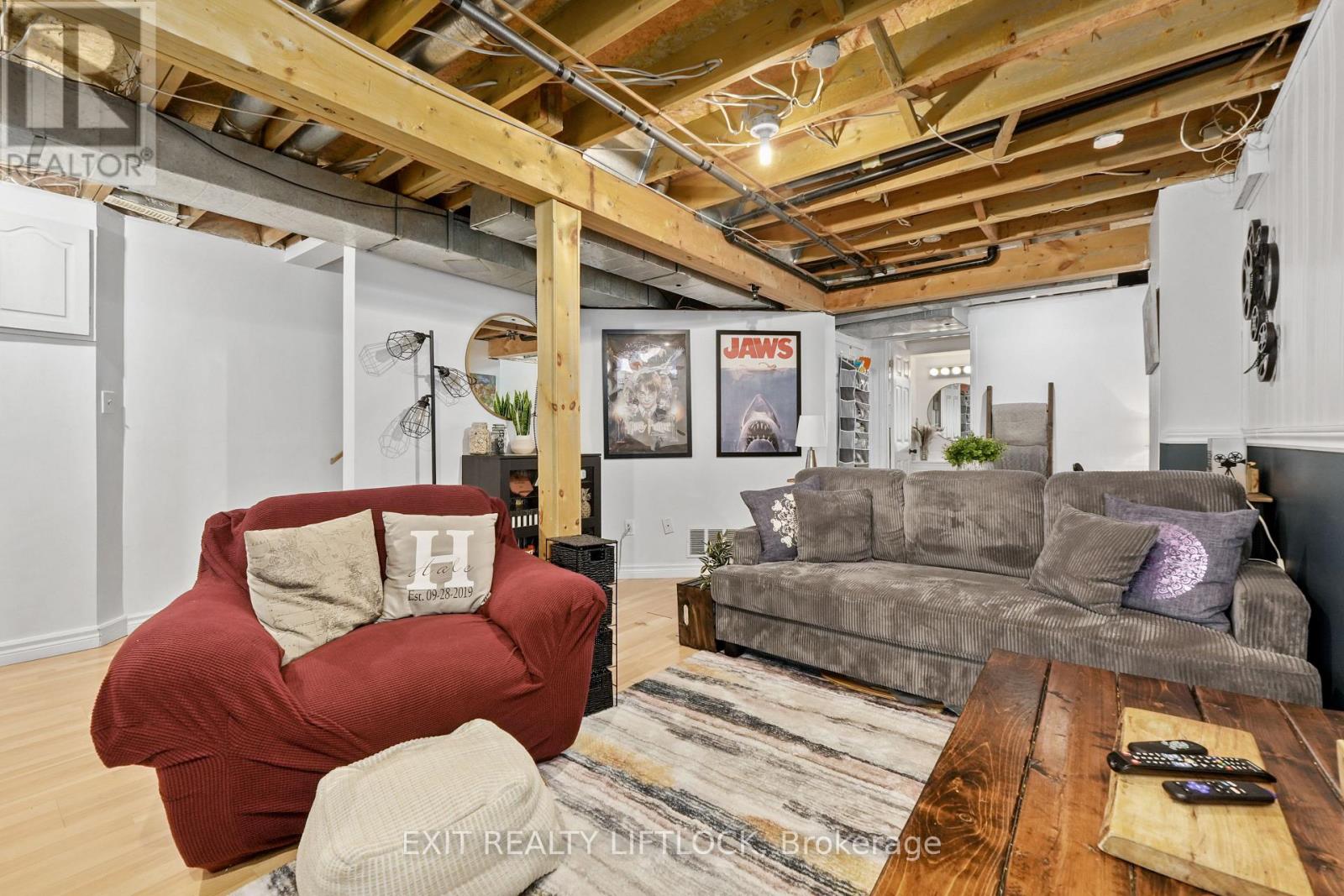 36 Kawartha Heights Boulevard, Peterborough West (Central), Ontario  K9J 8B3 - Photo 45 - X12136865