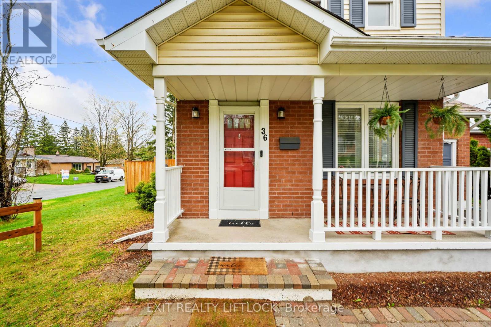 36 Kawartha Heights Boulevard, Peterborough West (Central), Ontario  K9J 8B3 - Photo 7 - X12136865