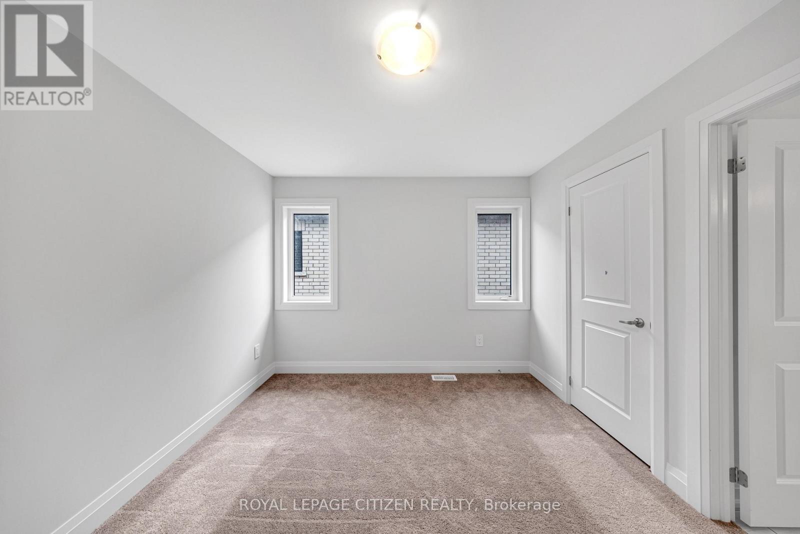 21 Walters Street, Kawartha Lakes (Lindsay), Ontario  K9V 0S2 - Photo 20 - X12136542