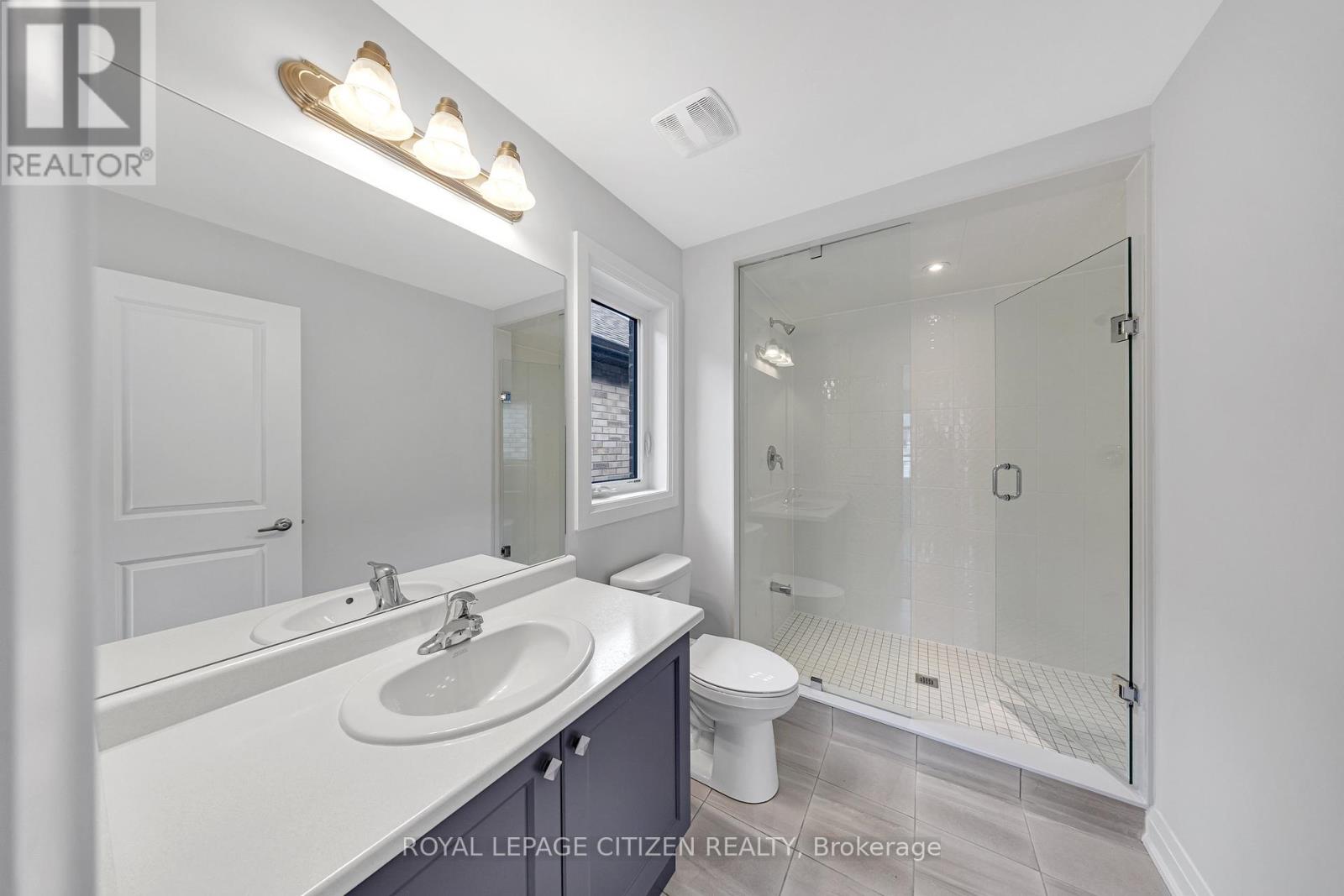 21 Walters Street, Kawartha Lakes (Lindsay), Ontario  K9V 0S2 - Photo 26 - X12136542