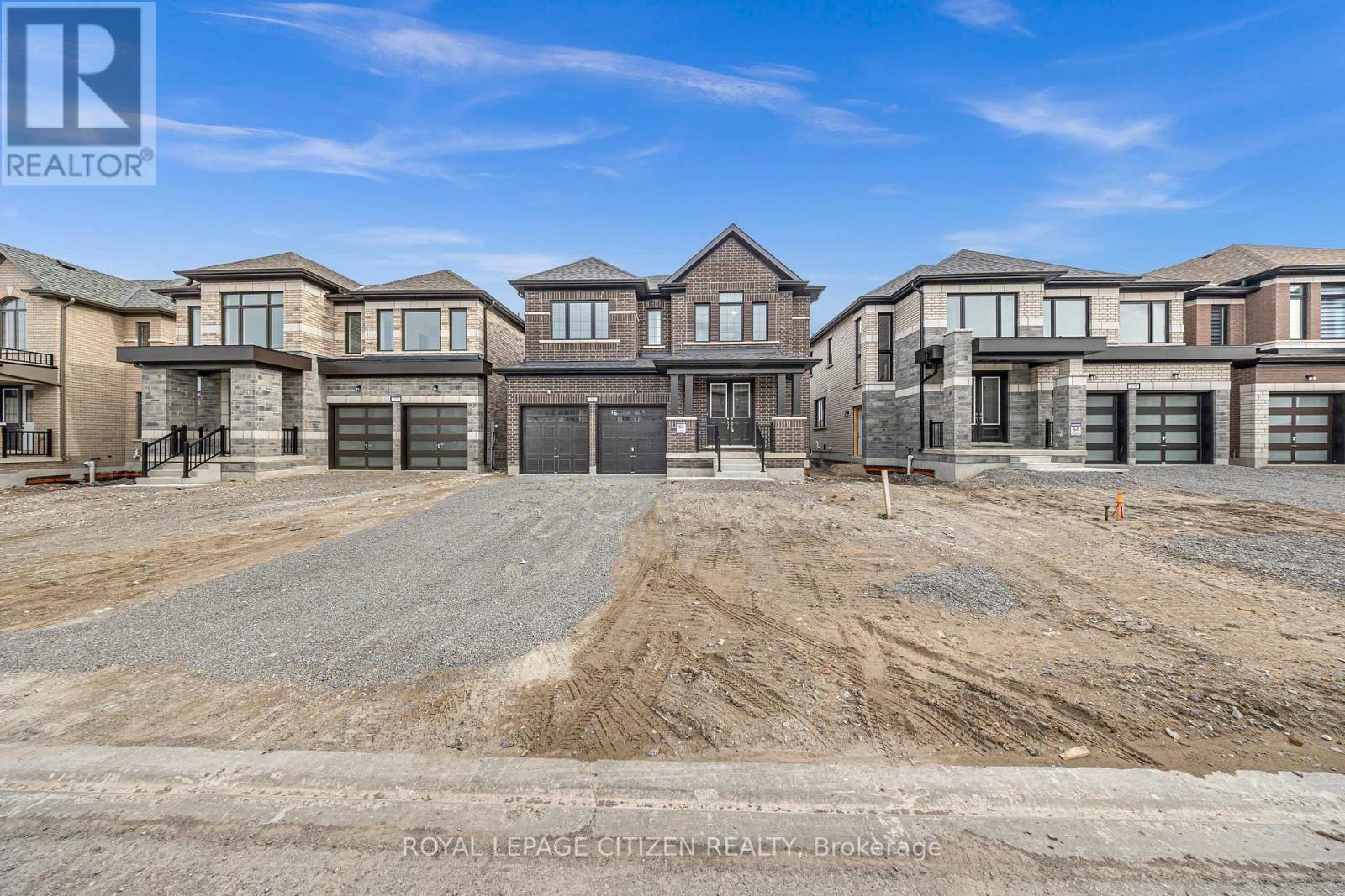 21 Walters Street, Kawartha Lakes (Lindsay), Ontario  K9V 0S2 - Photo 3 - X12136542