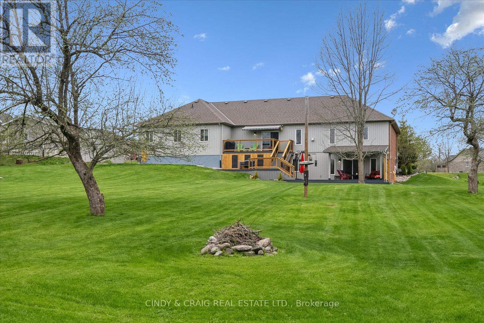43 Applewood Drive, Trent Hills (Campbellford), Ontario  K0L 1L0 - Photo 20 - X12136559