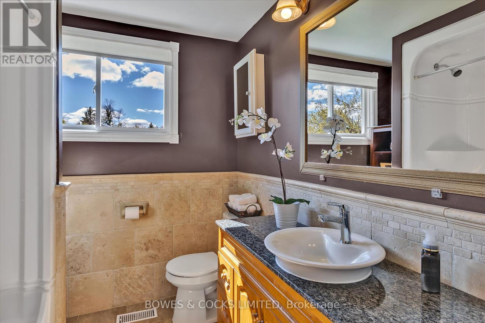 525 Gault Road, Smith-Ennismore-Lakefield, Ontario  K0L 1T0 - Photo 33 - X12136965