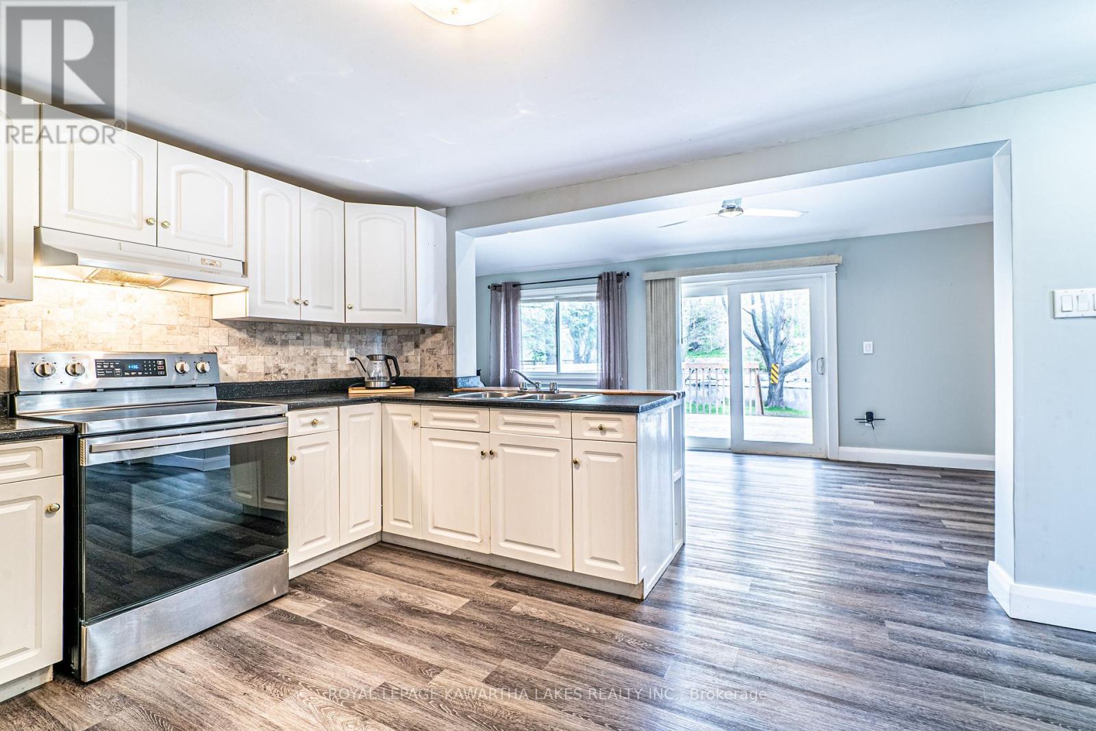 68 Ridout Street, Kawartha Lakes (Lindsay), Ontario  K9V 2B8 - Photo 12 - X12137233
