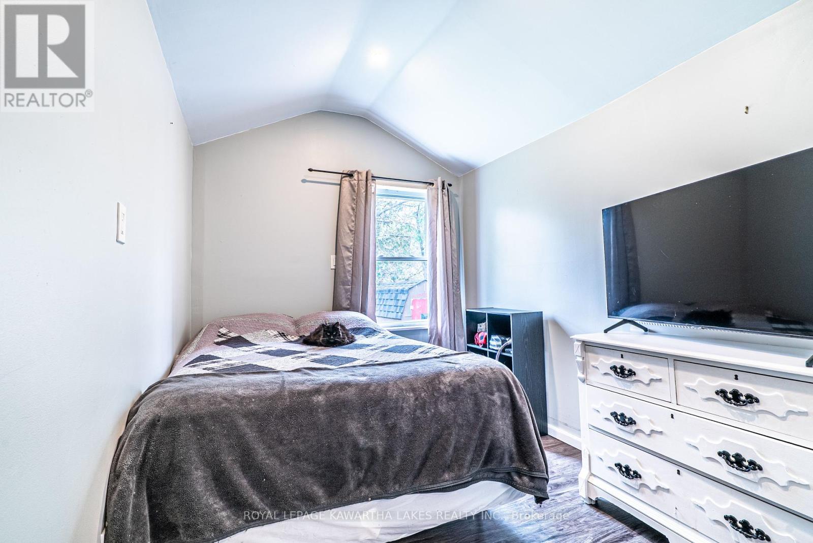 68 Ridout Street, Kawartha Lakes (Lindsay), Ontario  K9V 2B8 - Photo 15 - X12137233