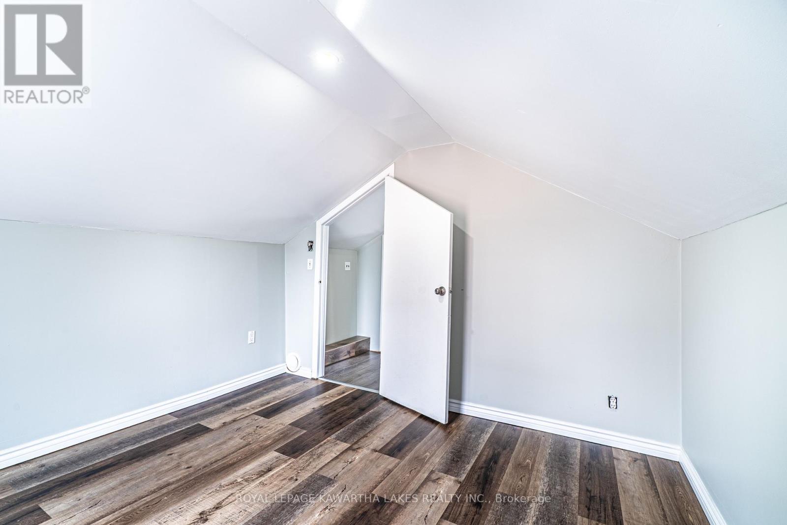 68 Ridout Street, Kawartha Lakes (Lindsay), Ontario  K9V 2B8 - Photo 22 - X12137233