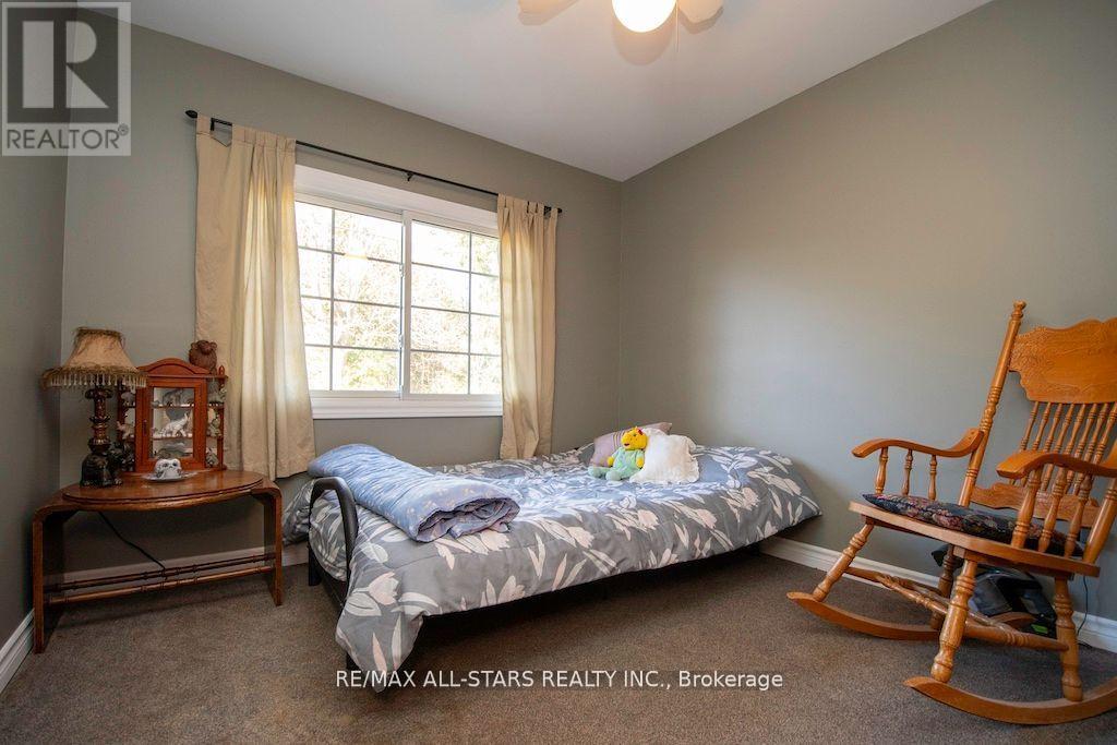 20 Mccreedie Street, Kawartha Lakes (Lindsay), Ontario  K9V 4R1 - Photo 20 - X12137172