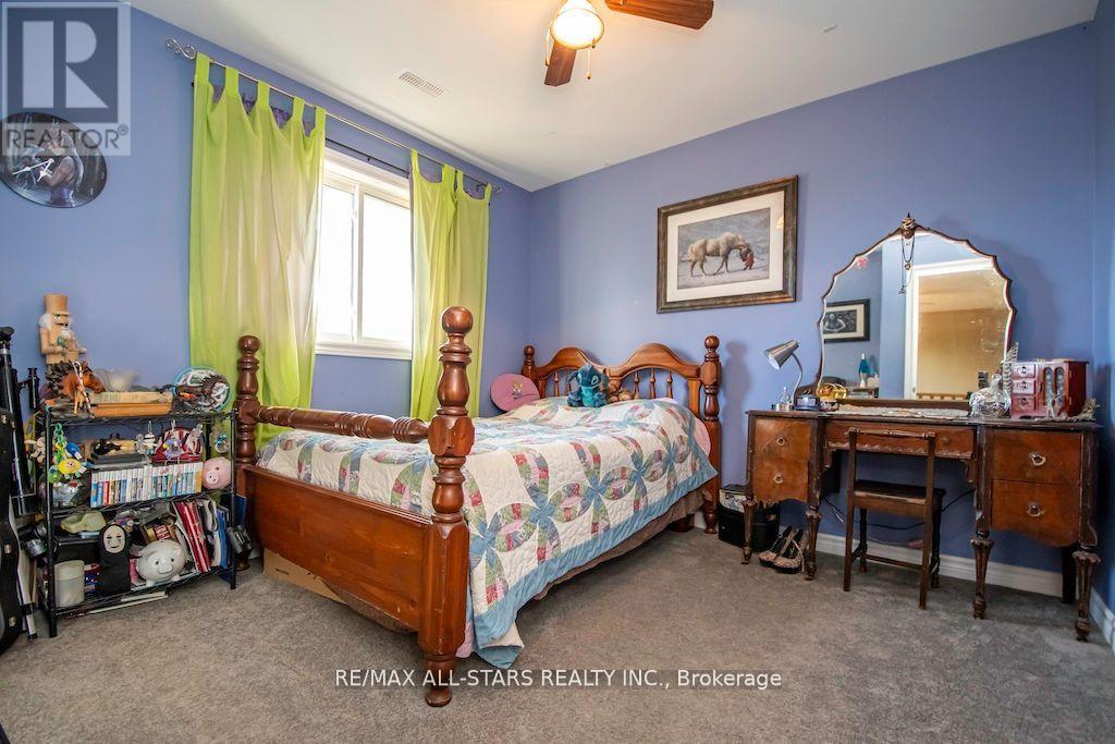 20 Mccreedie Street, Kawartha Lakes (Lindsay), Ontario  K9V 4R1 - Photo 24 - X12137172