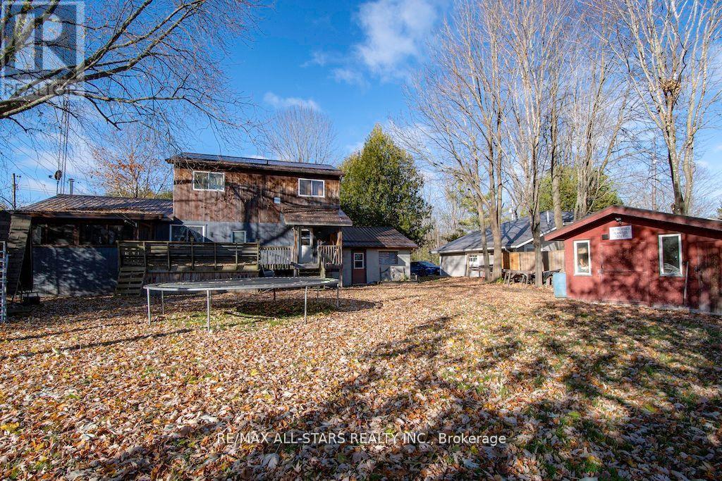 20 Mccreedie Street, Kawartha Lakes (Lindsay), Ontario  K9V 4R1 - Photo 27 - X12137172