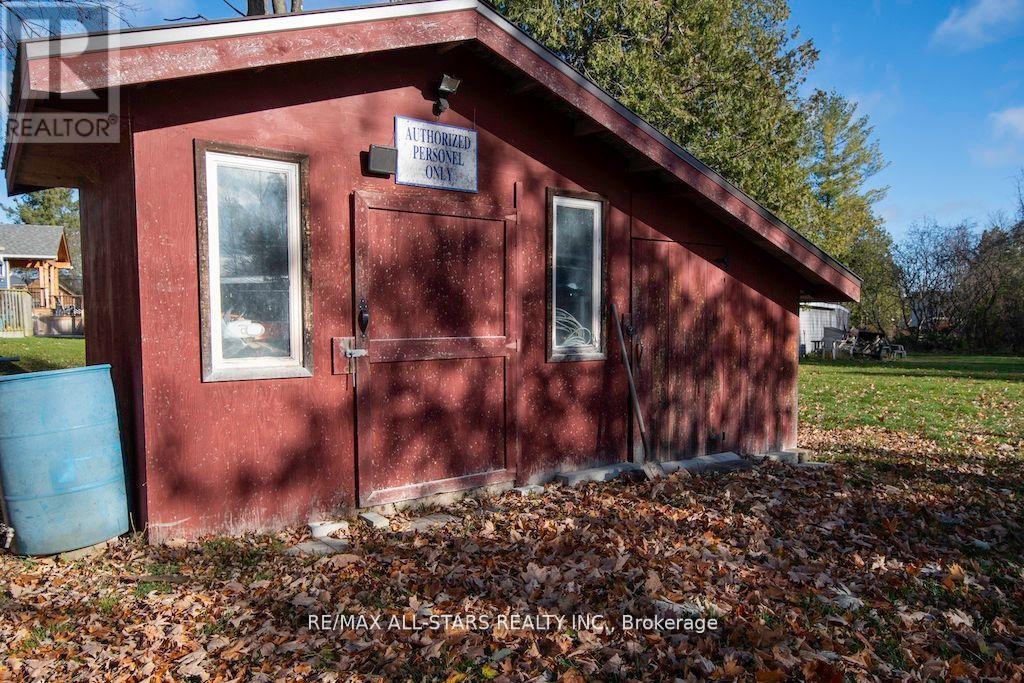 20 Mccreedie Street, Kawartha Lakes (Lindsay), Ontario  K9V 4R1 - Photo 28 - X12137172
