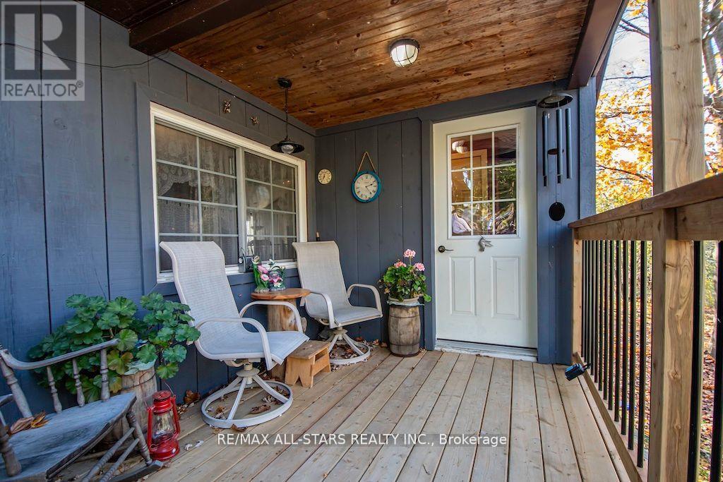 20 Mccreedie Street, Kawartha Lakes (Lindsay), Ontario  K9V 4R1 - Photo 5 - X12137172