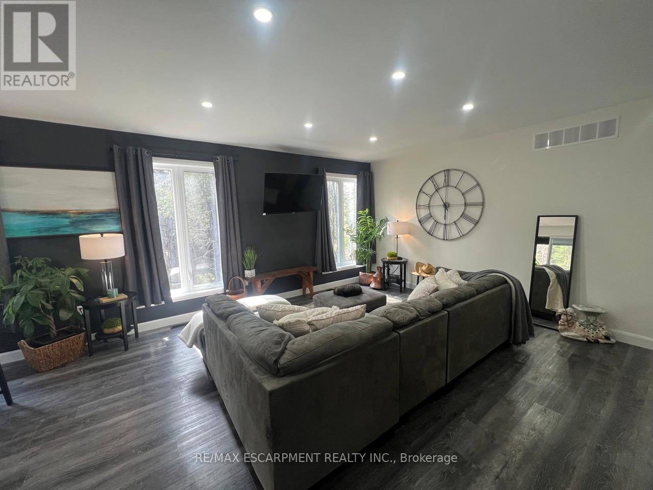 12407 County Road 503, Highlands East (Glamorgan), Ontario  K0L 2Y0 - Photo 11 - X12137070