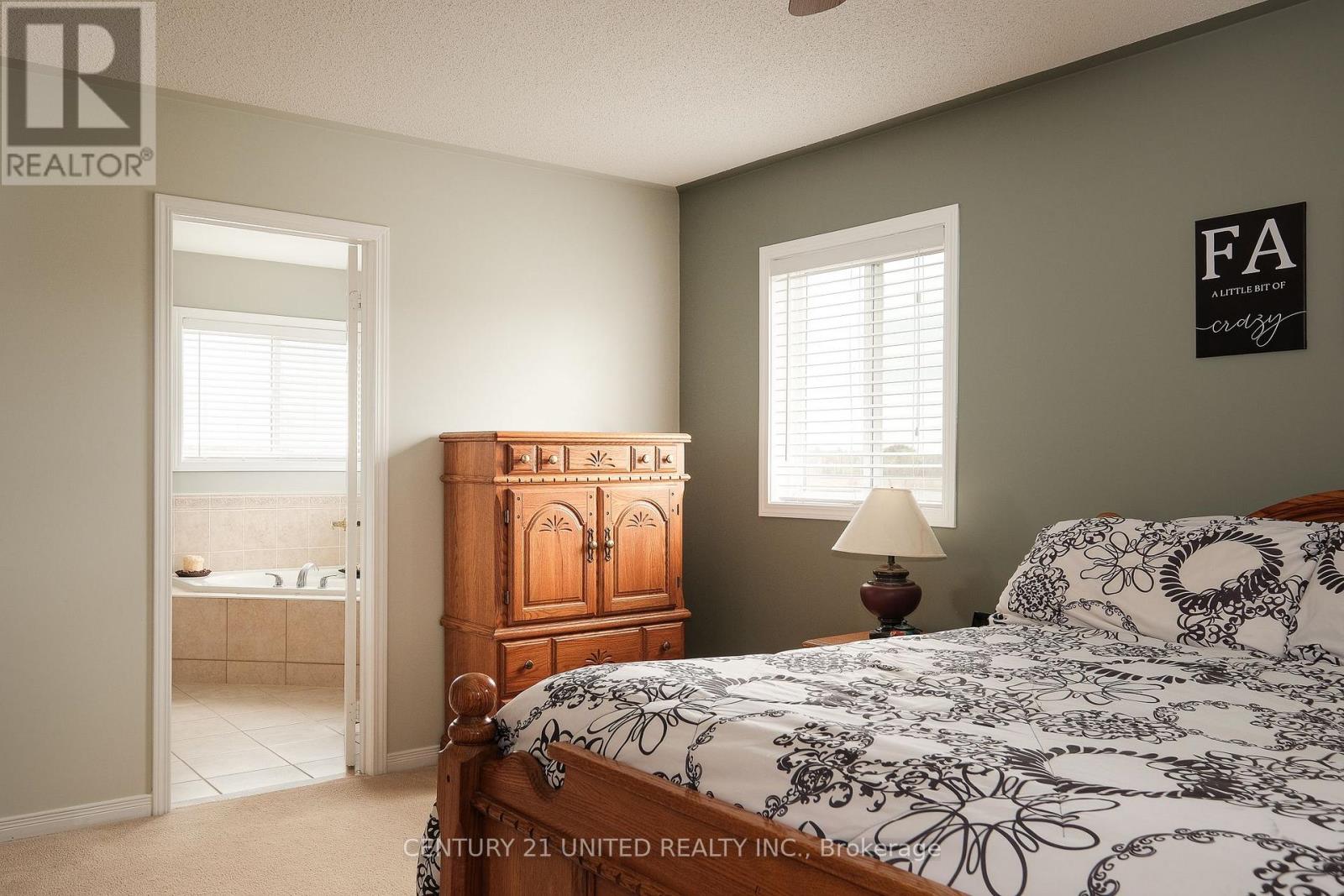 1403 Ireland Drive, Peterborough West (North), Ontario  K9K 0A7 - Photo 17 - X12137384