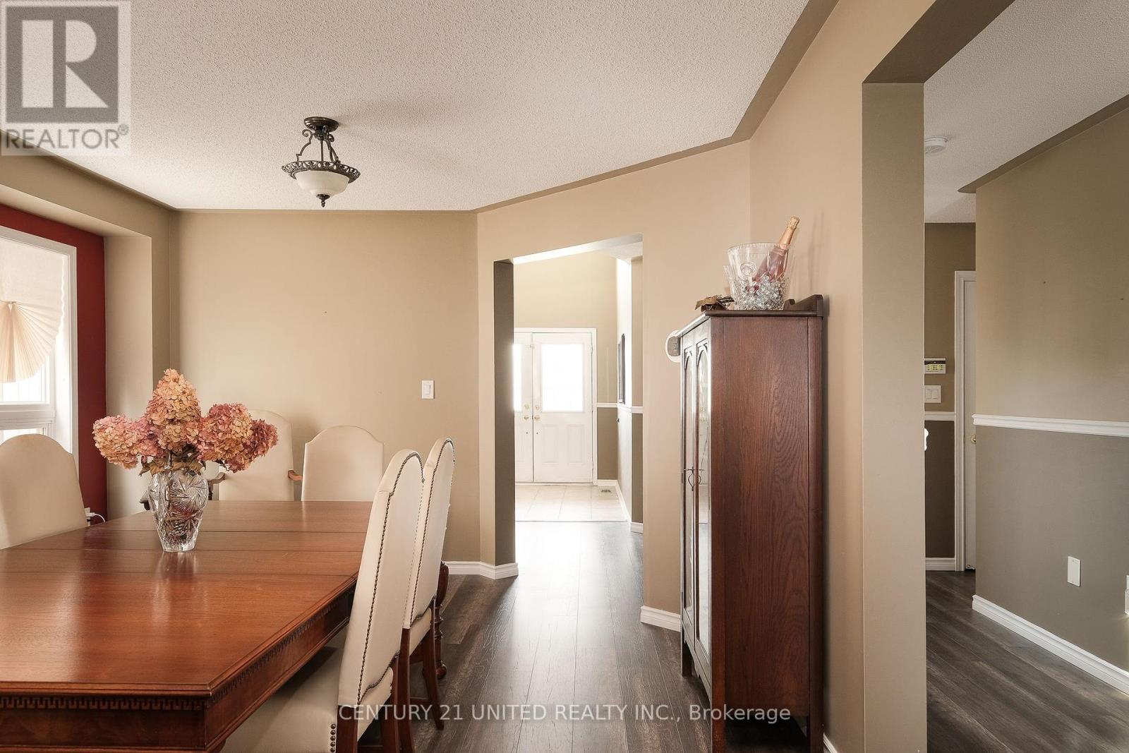 1403 Ireland Drive, Peterborough West (North), Ontario  K9K 0A7 - Photo 25 - X12137384