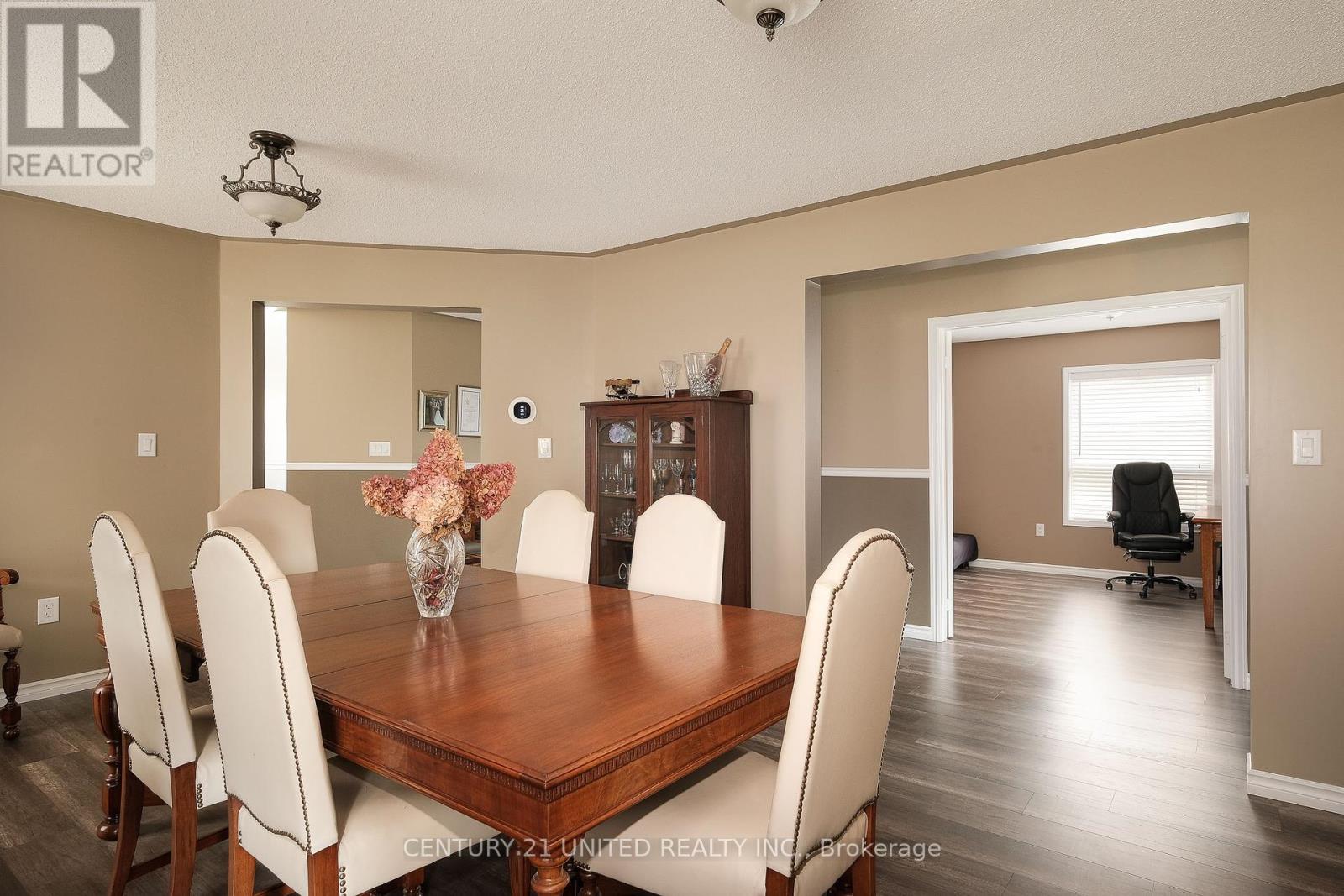 1403 Ireland Drive, Peterborough West (North), Ontario  K9K 0A7 - Photo 28 - X12137384