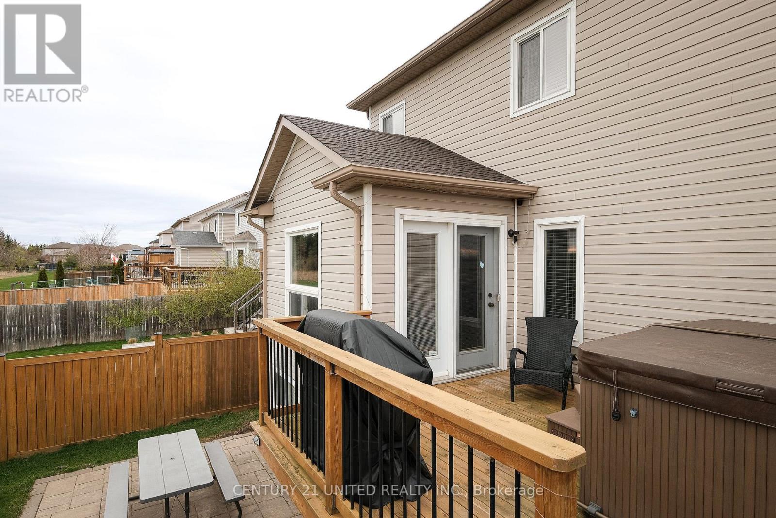 1403 Ireland Drive, Peterborough West (North), Ontario  K9K 0A7 - Photo 44 - X12137384