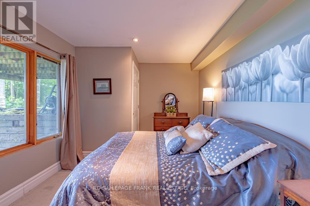 60 Mystic Point Road, Trent Lakes, Ontario  K0L 1J0 - Photo 32 - X12137395