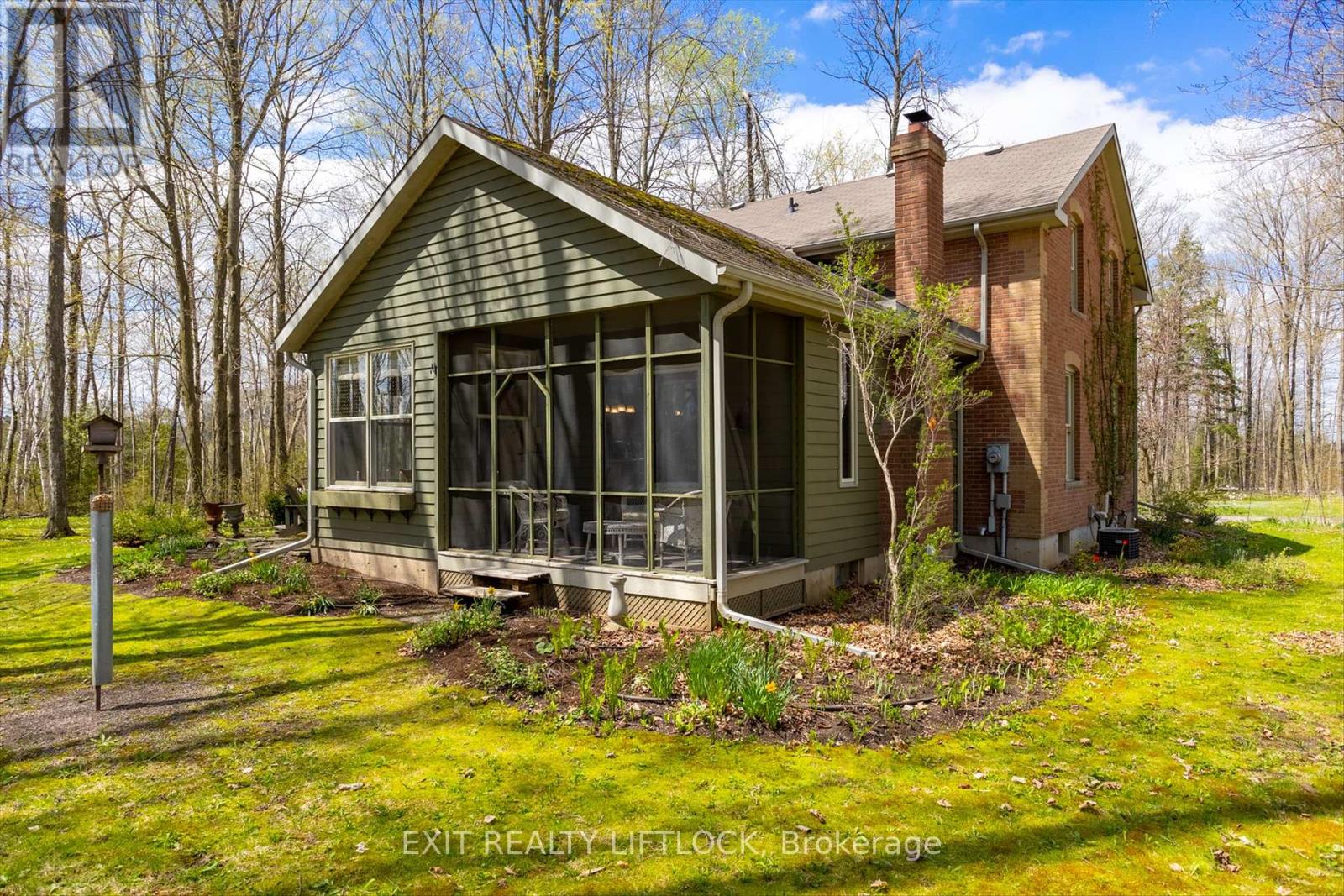 136 Mccamus 1/4 Line, Cavan Monaghan (Millbrook), Ontario  L0A 1G0 - Photo 2 - X12137504