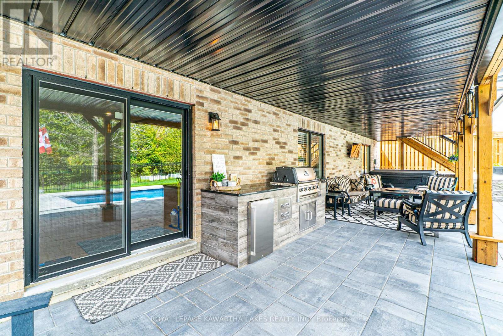 24 Alcorn Drive, Kawartha Lakes (Lindsay), Ontario  K9V 0N1 - Photo 38 - X12137614