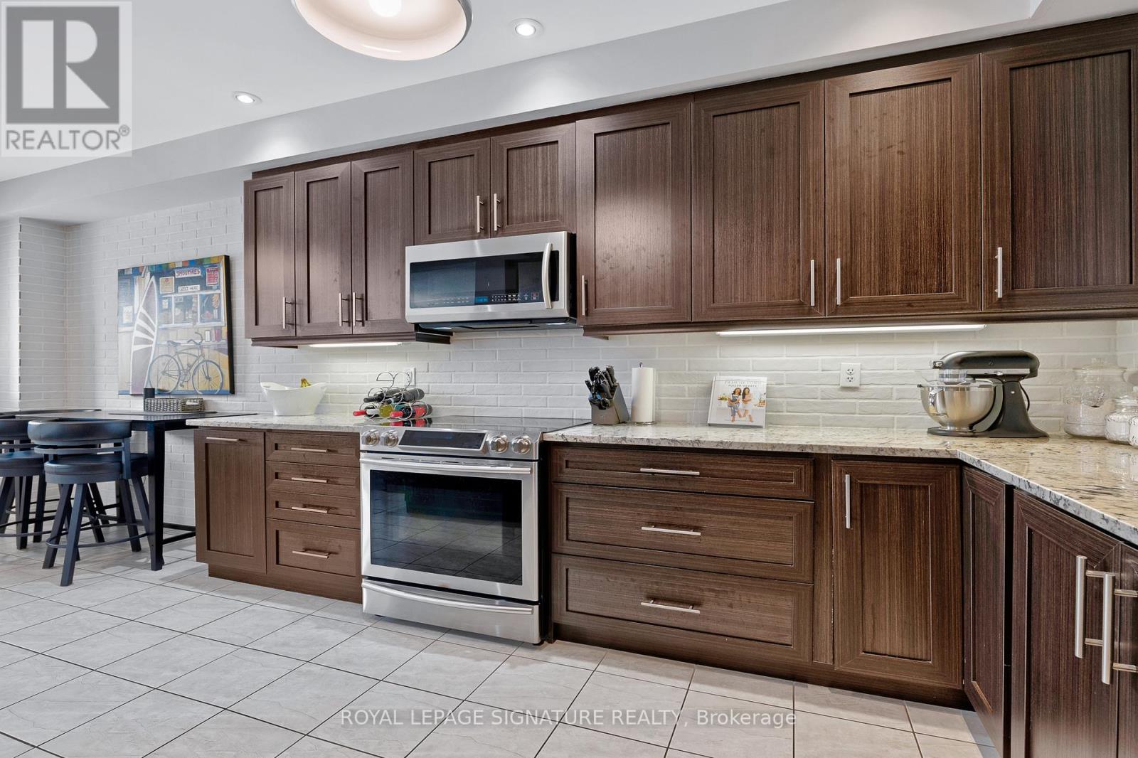322 Lakebreeze Drive, Clarington (Newcastle), Ontario  L1B 0A1 - Photo 11 - E12137364