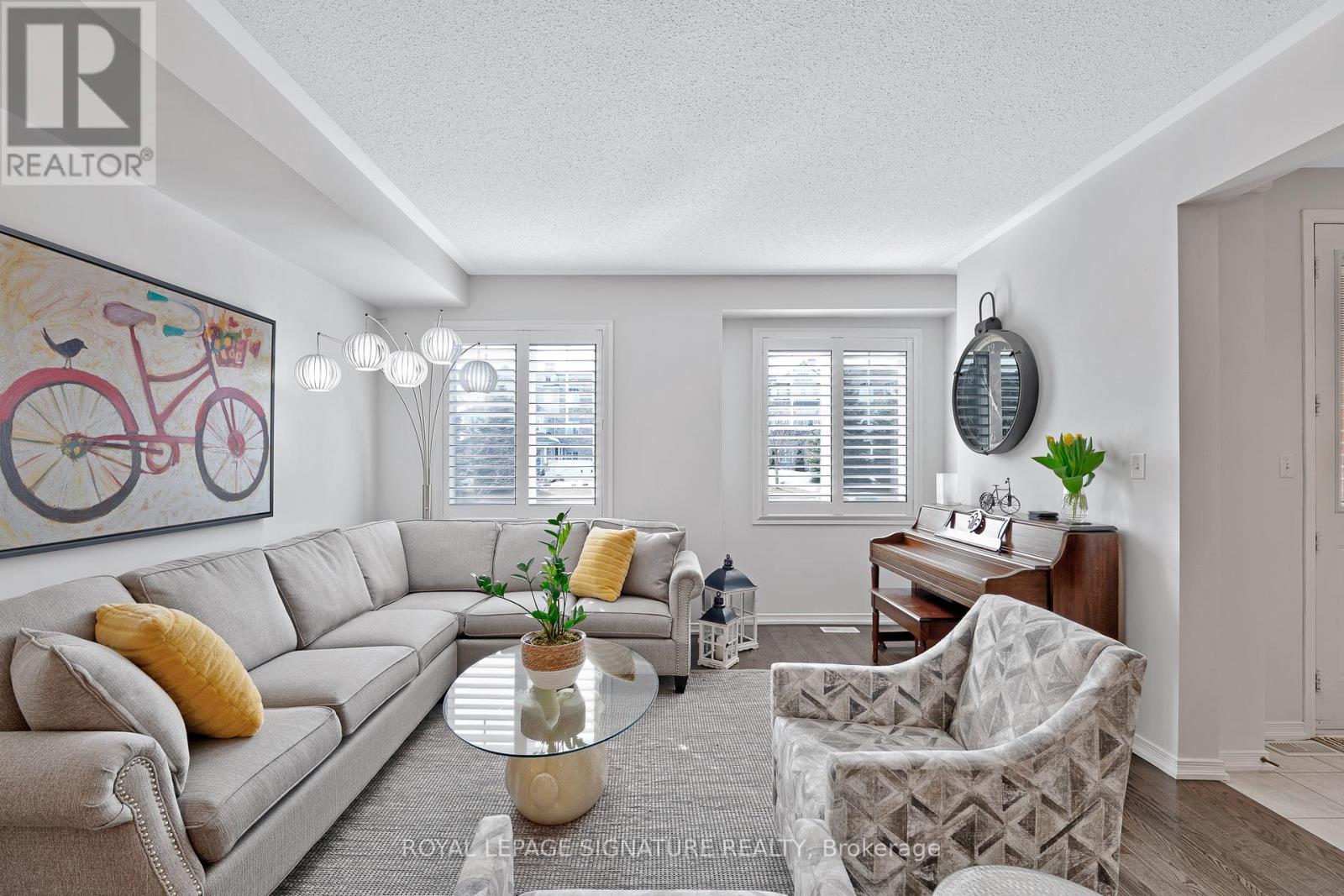 322 Lakebreeze Drive, Clarington (Newcastle), Ontario  L1B 0A1 - Photo 2 - E12137364