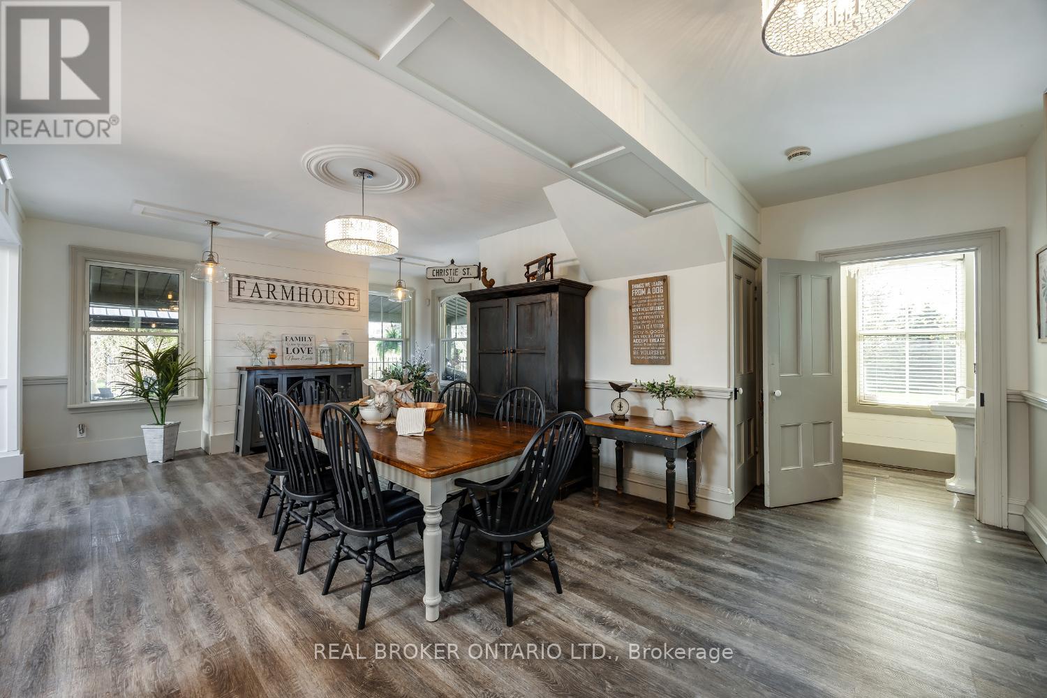 832 Highway 7a, Kawartha Lakes (Manvers), Ontario  L0A 1A0 - Photo 12 - X12137975