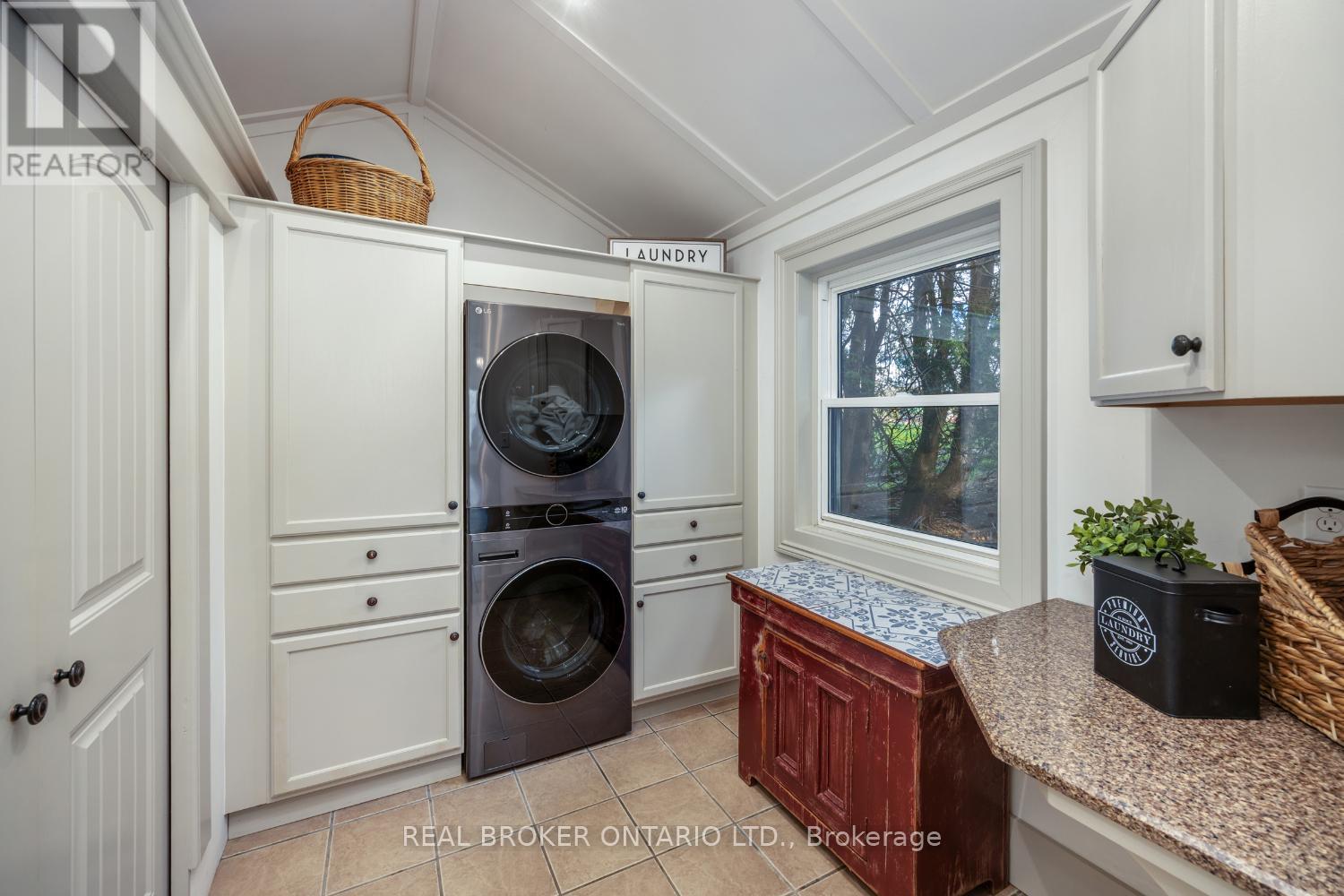 832 Highway 7a, Kawartha Lakes (Manvers), Ontario  L0A 1A0 - Photo 21 - X12137975