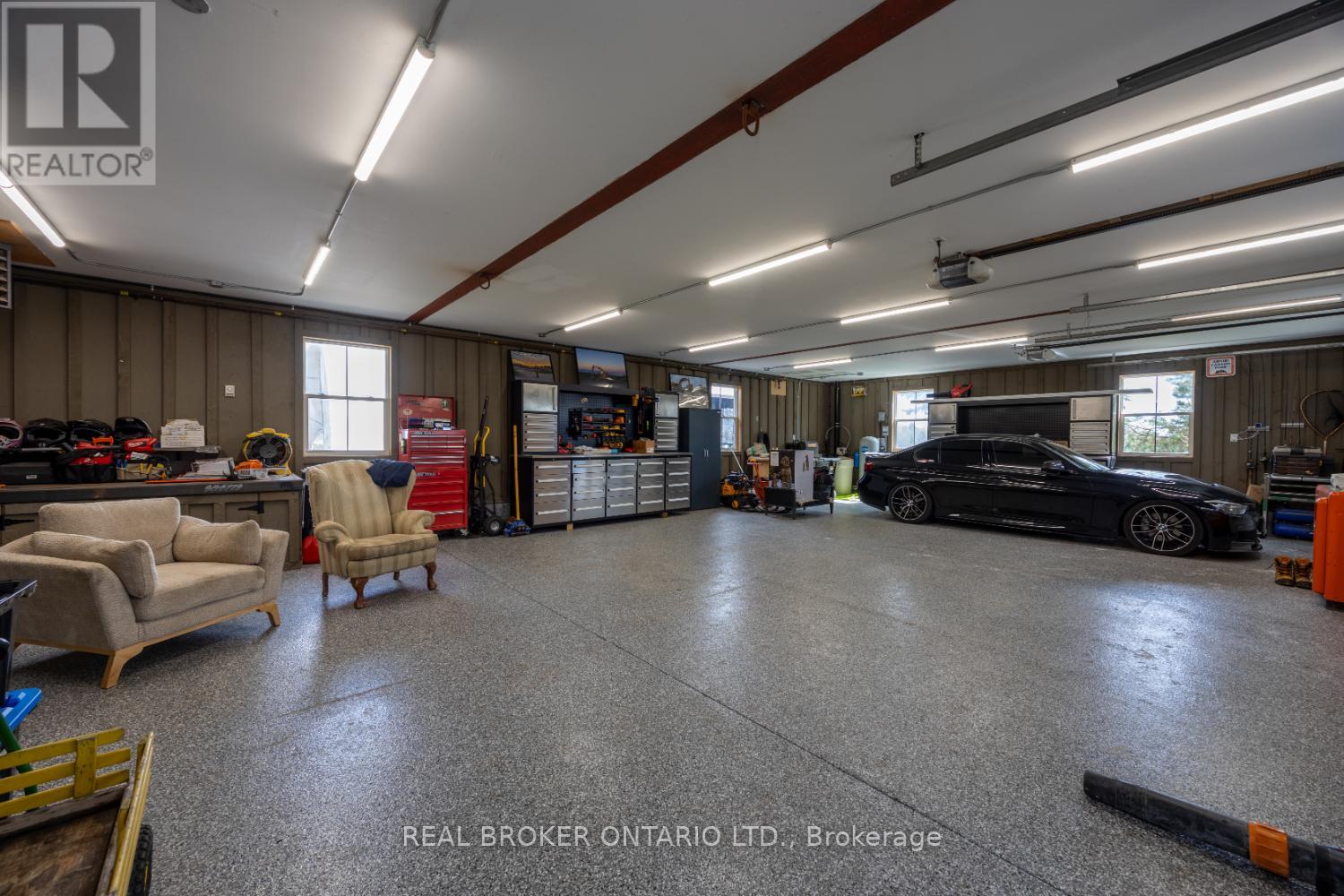 832 Highway 7a, Kawartha Lakes (Manvers), Ontario  L0A 1A0 - Photo 36 - X12137975